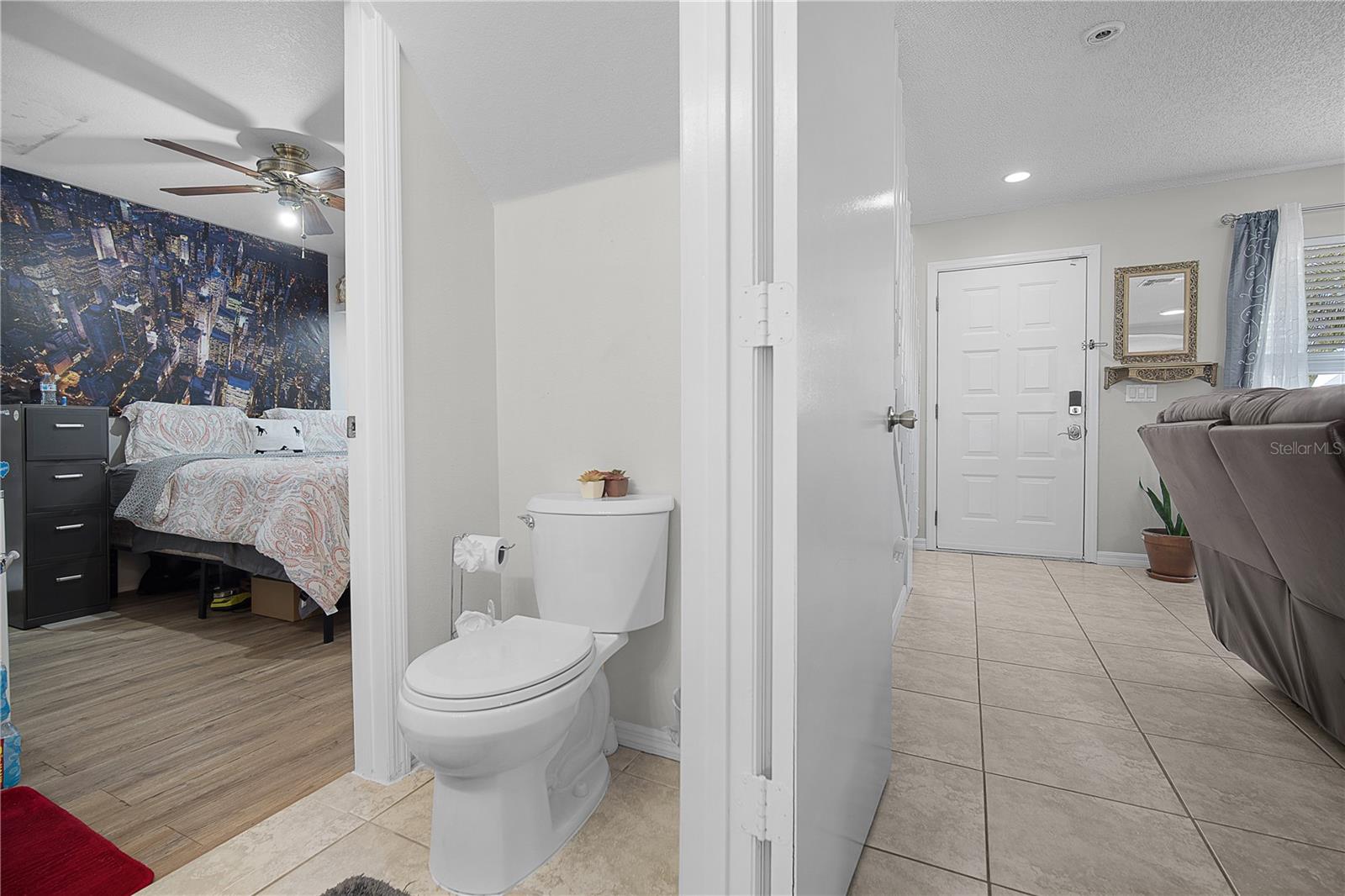 Image 16 of 31 For 14235 Sun Bay Drive