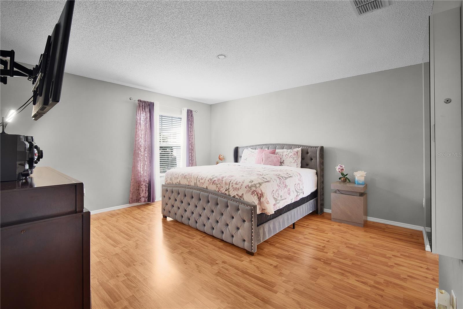 Image 18 of 31 For 14235 Sun Bay Drive