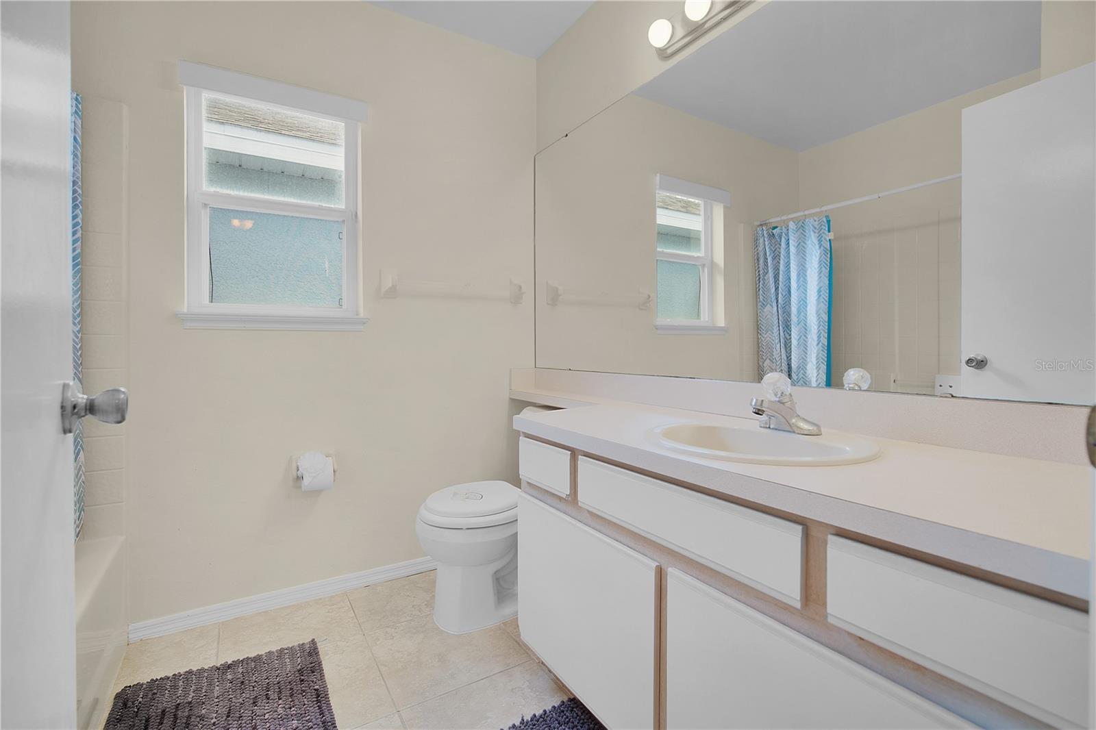 Image 27 of 31 For 14235 Sun Bay Drive