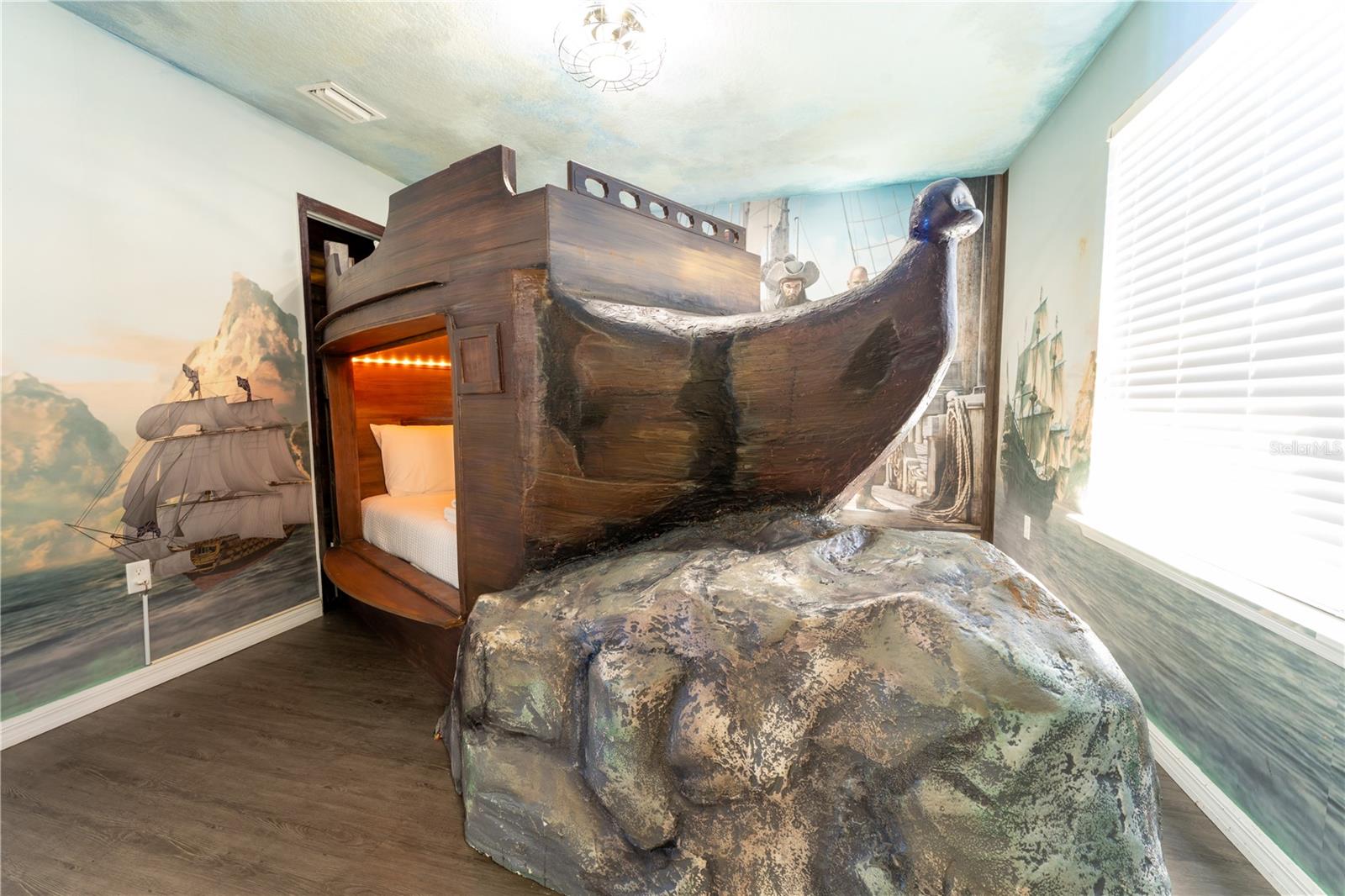 Image 29 of 33 For 2199 Tripoli Court