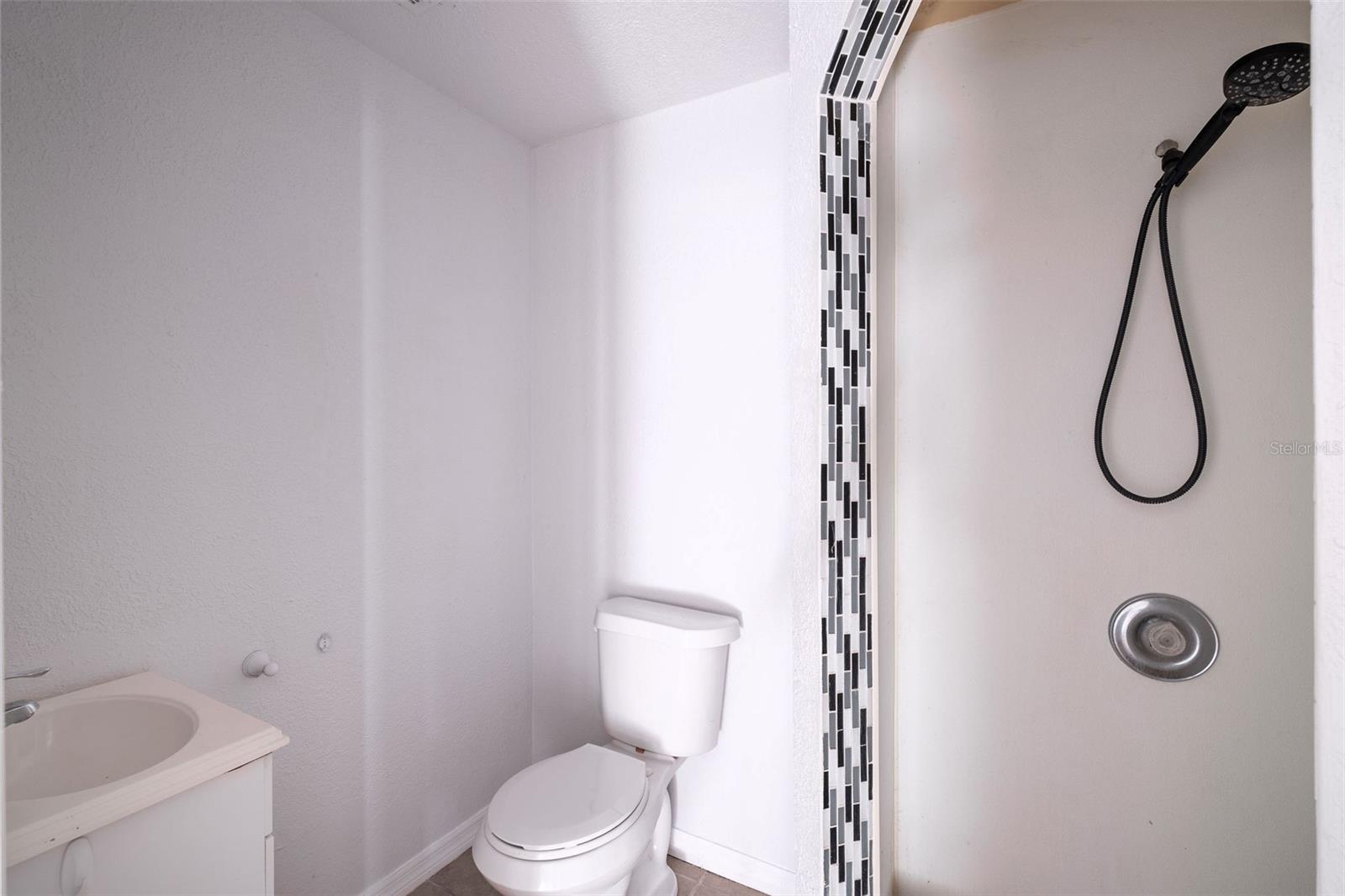 Image 11 of 18 For 718 Thalia Drive