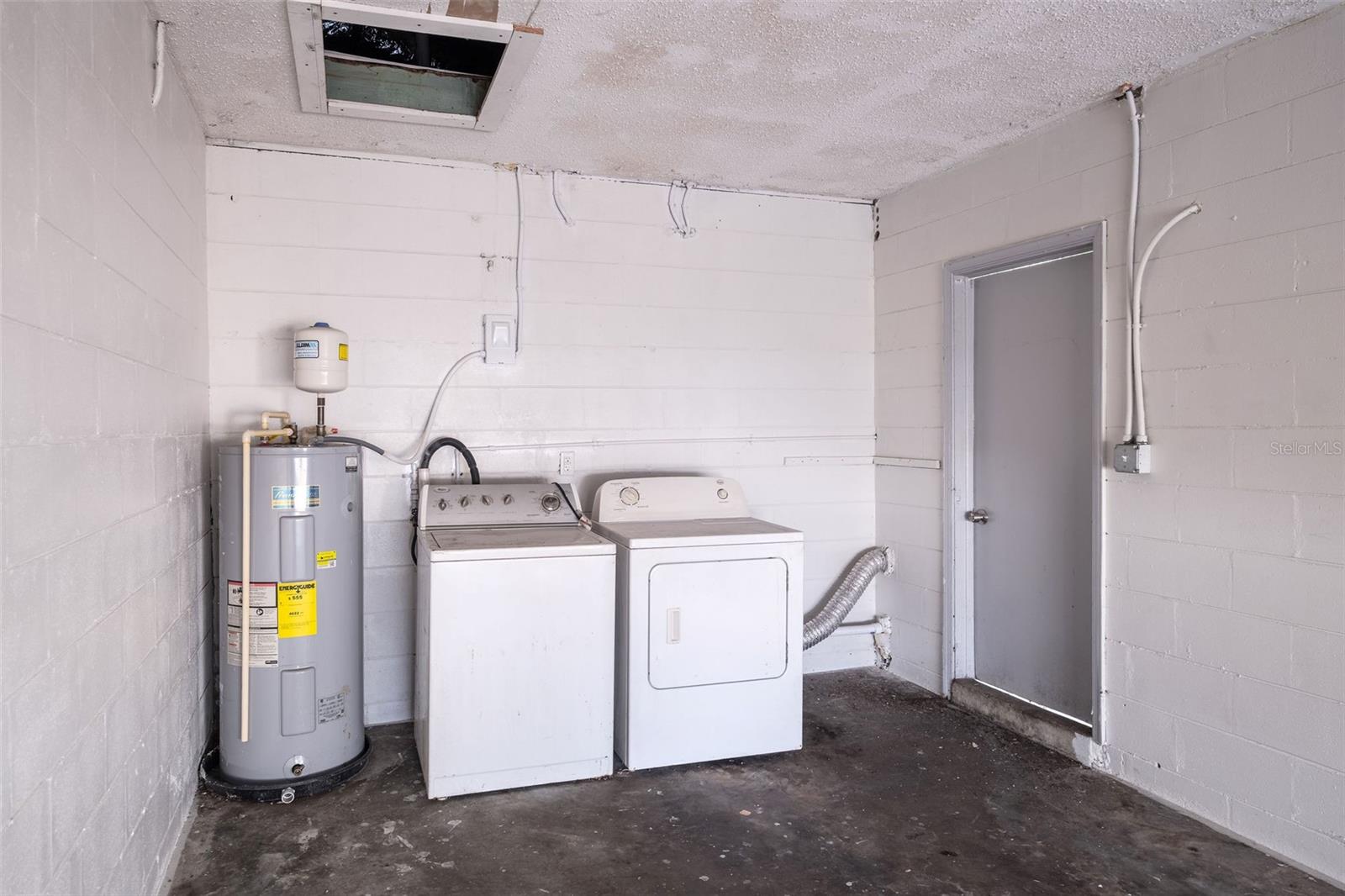 Image 16 of 18 For 718 Thalia Drive