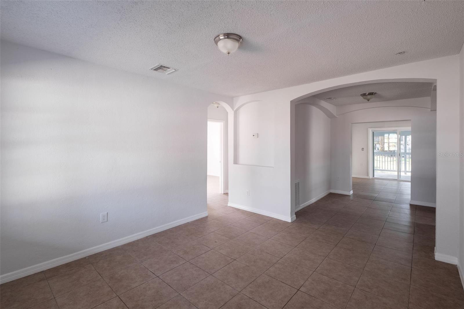 Image 3 of 18 For 718 Thalia Drive