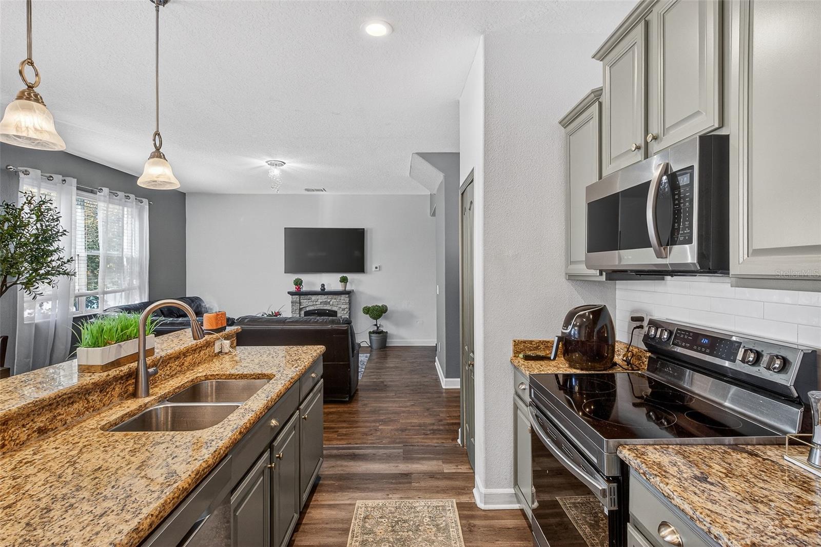 Image 13 of 62 For 1336 Lattimore Drive