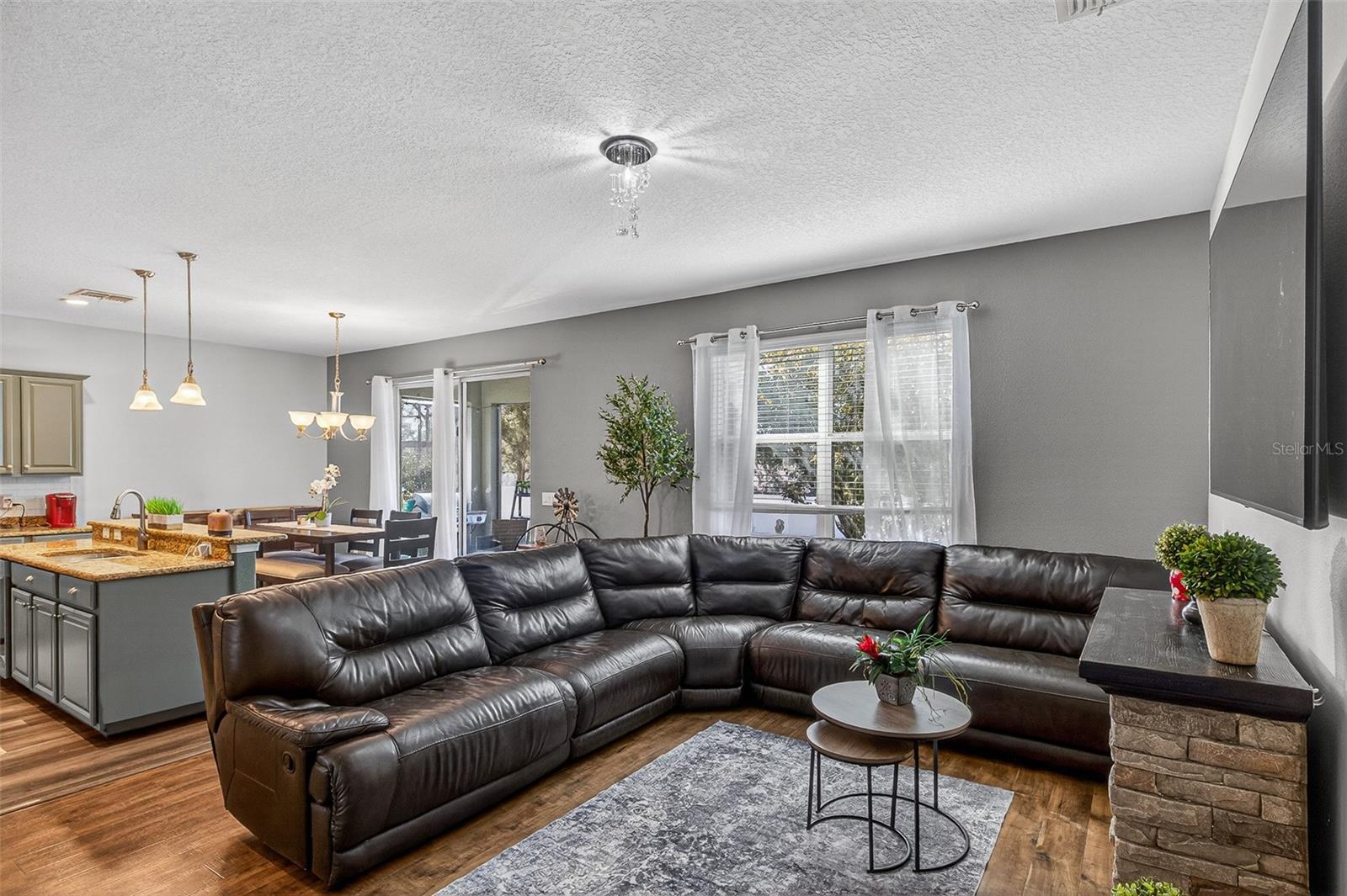 Image 21 of 62 For 1336 Lattimore Drive