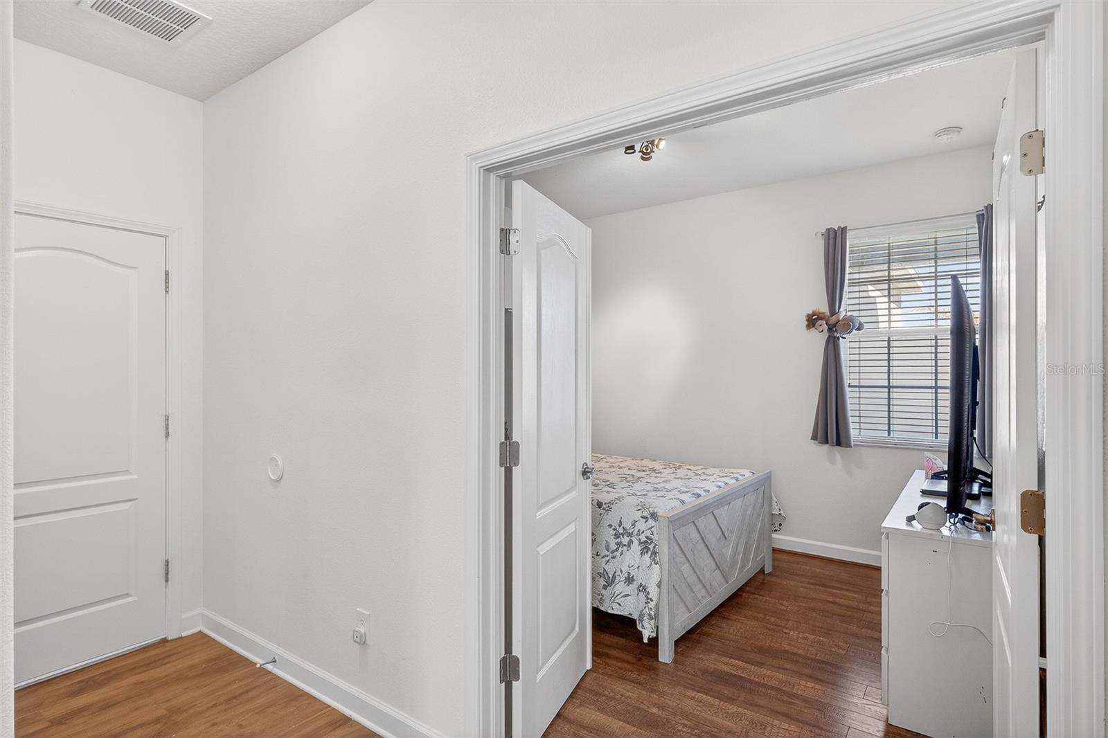 Image 23 of 62 For 1336 Lattimore Drive