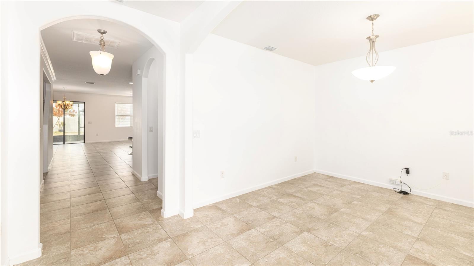 Image 3 of 32 For 1723 Musgrass Circle