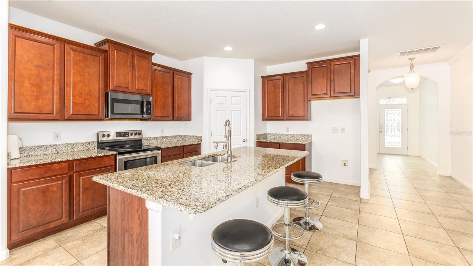 Image 8 of 32 For 1723 Musgrass Circle