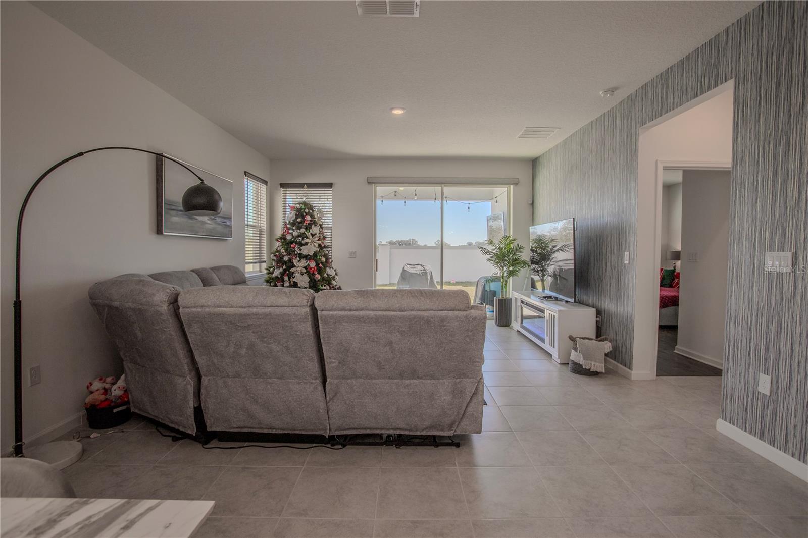 Image 16 of 37 For 4724 Cragmere Loop