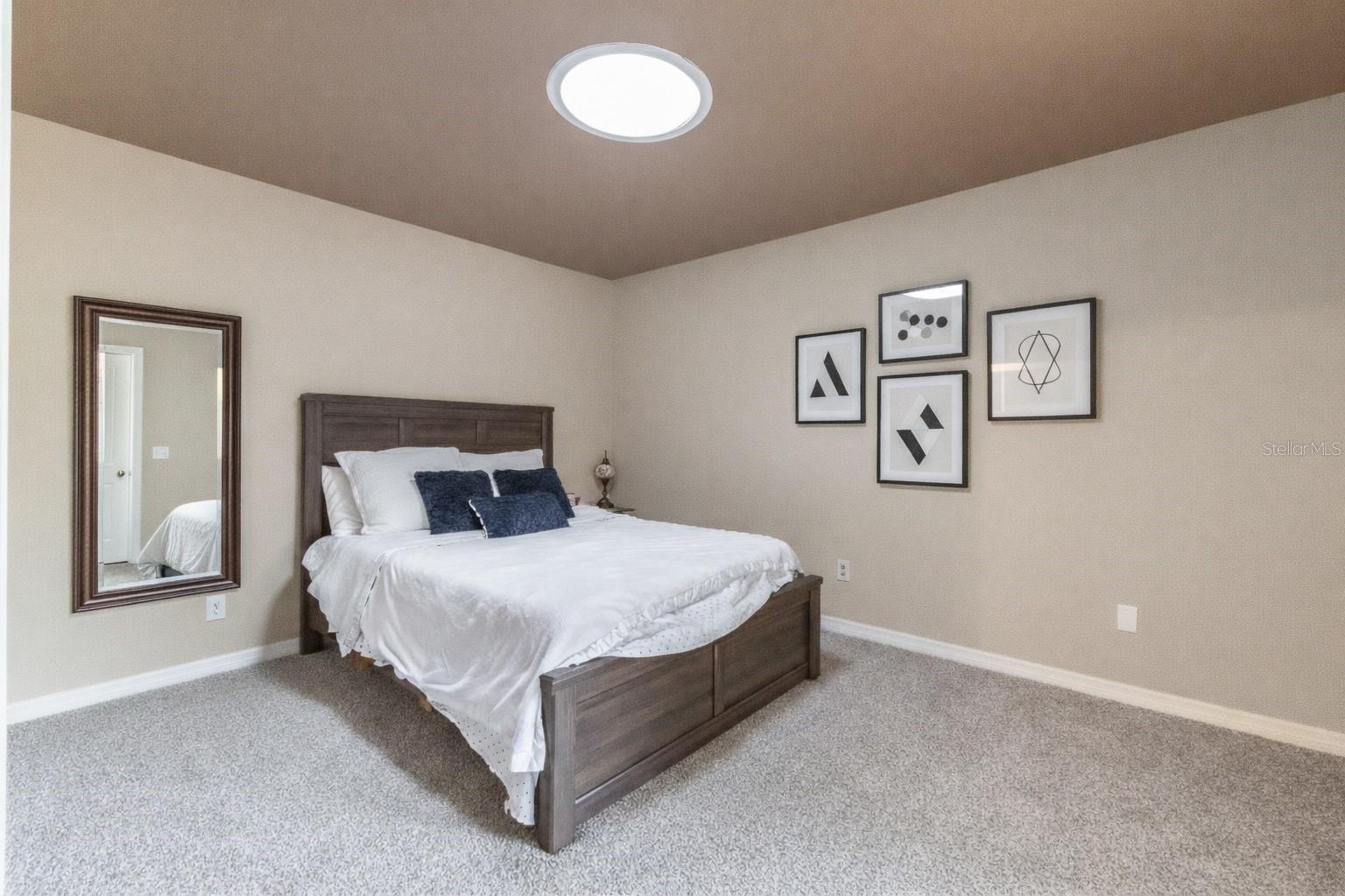 Image 28 of 36 For 520 Summerhaven Drive