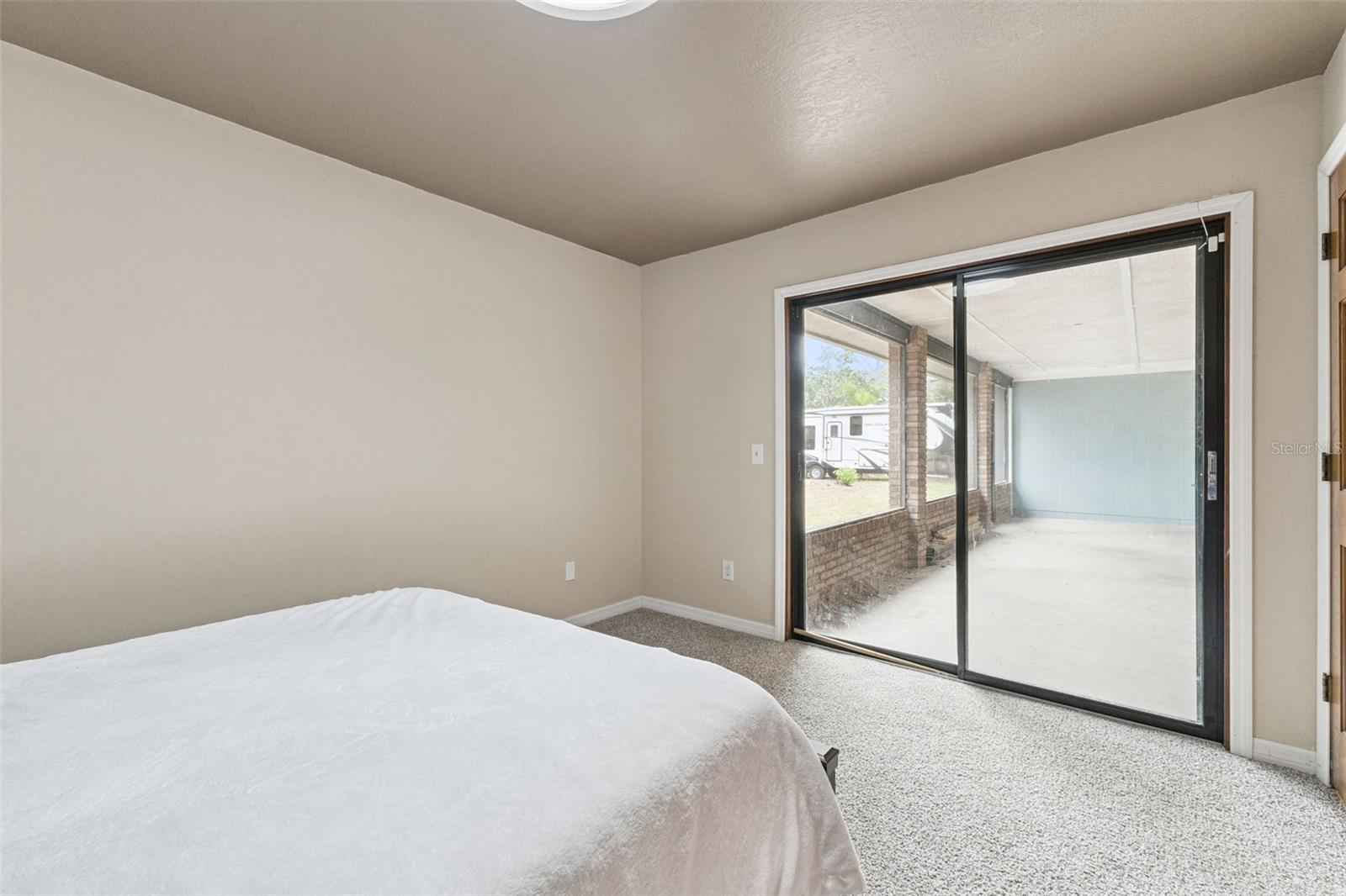 Image 29 of 36 For 520 Summerhaven Drive