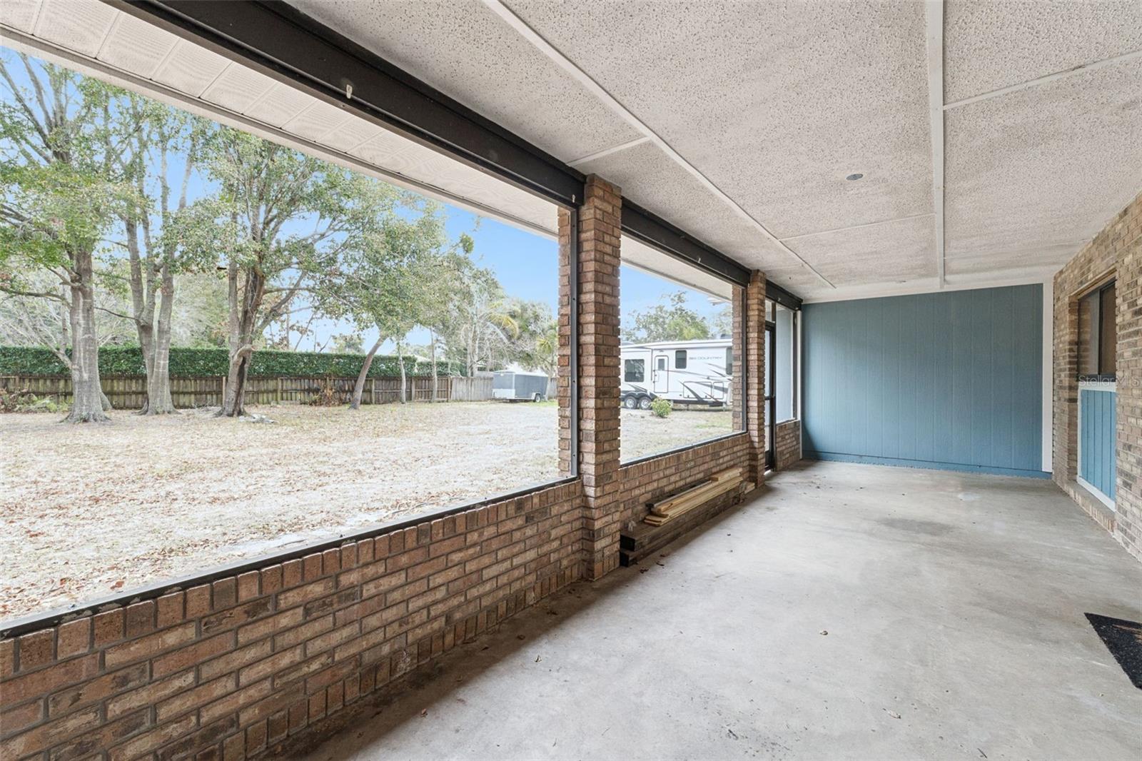 Image 30 of 36 For 520 Summerhaven Drive