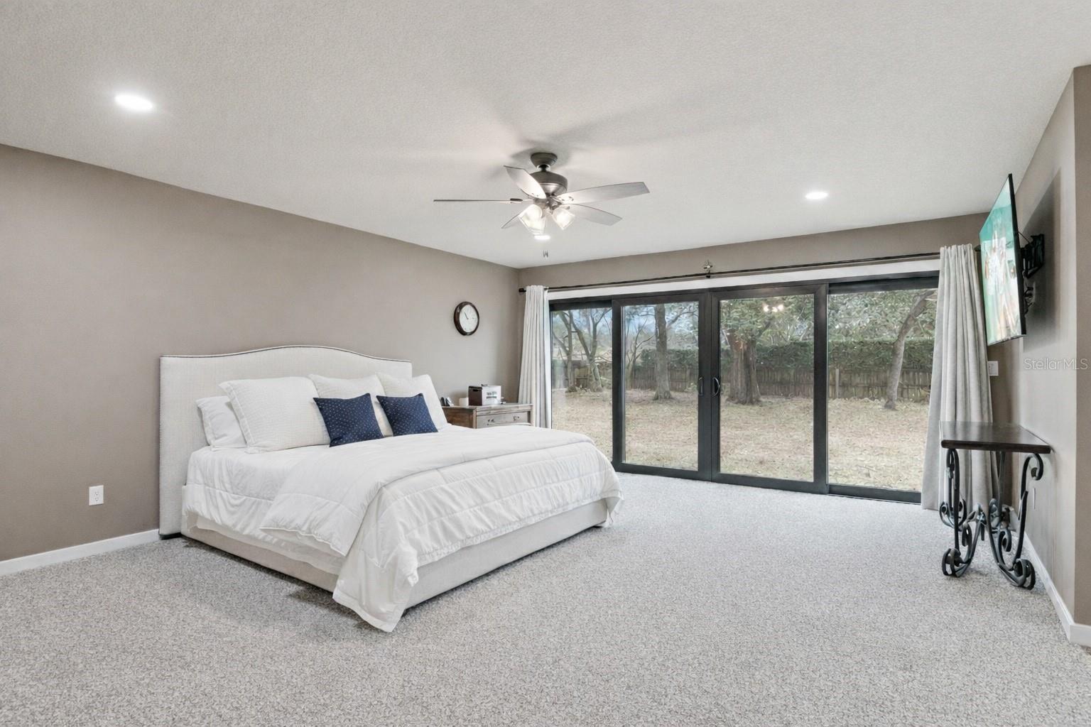 Image 7 of 36 For 520 Summerhaven Drive