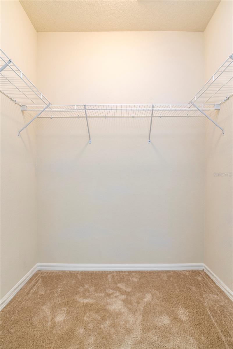 Image 12 of 46 For 304 Southern Pecan Circle 205