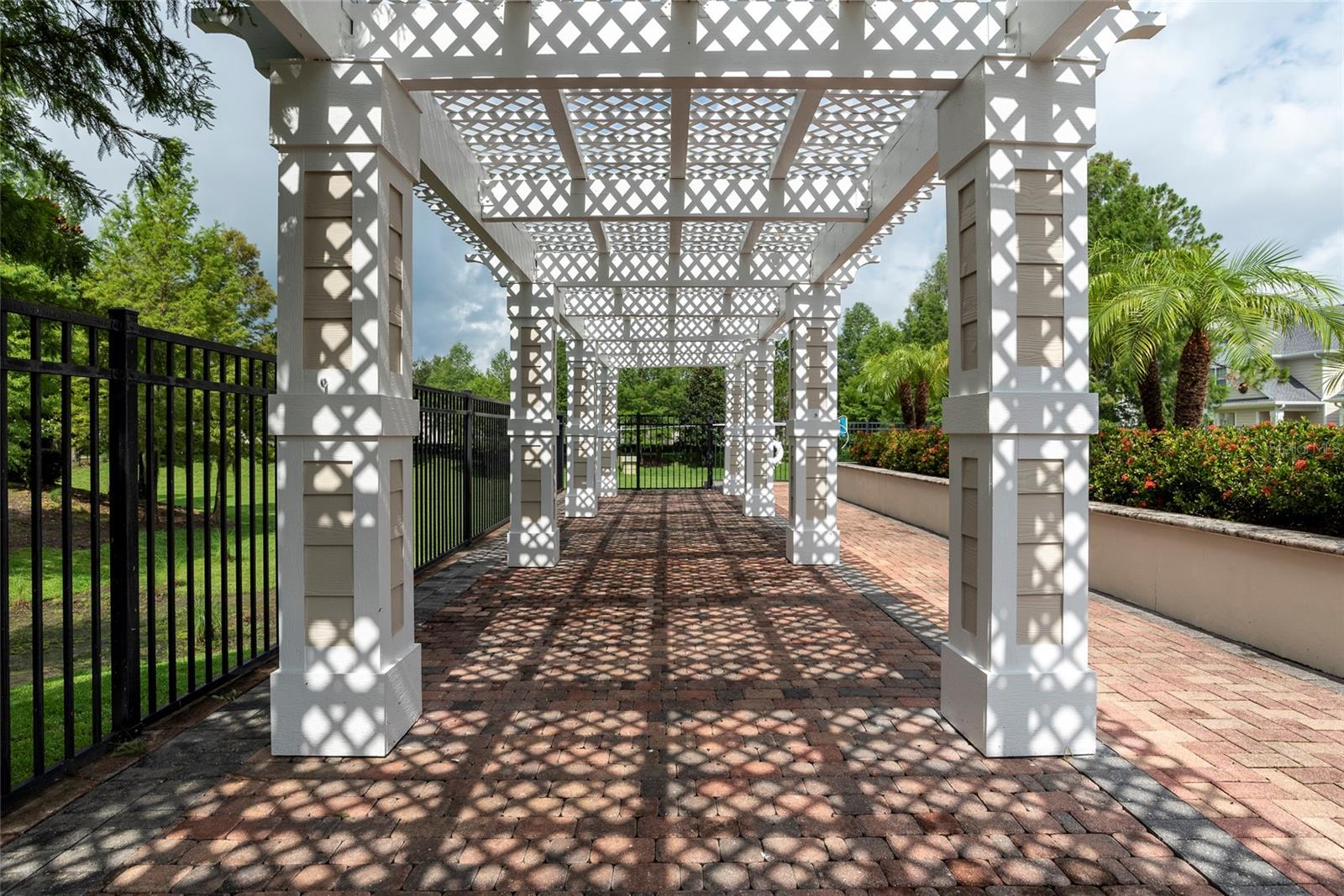 Image 32 of 46 For 304 Southern Pecan Circle 205