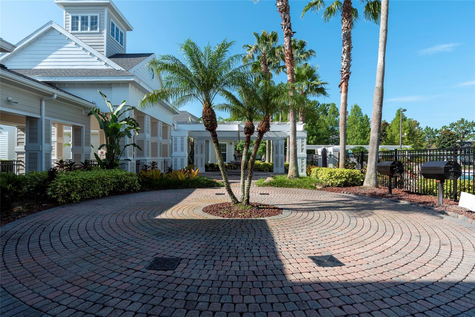 Image 35 of 46 For 304 Southern Pecan Circle 205