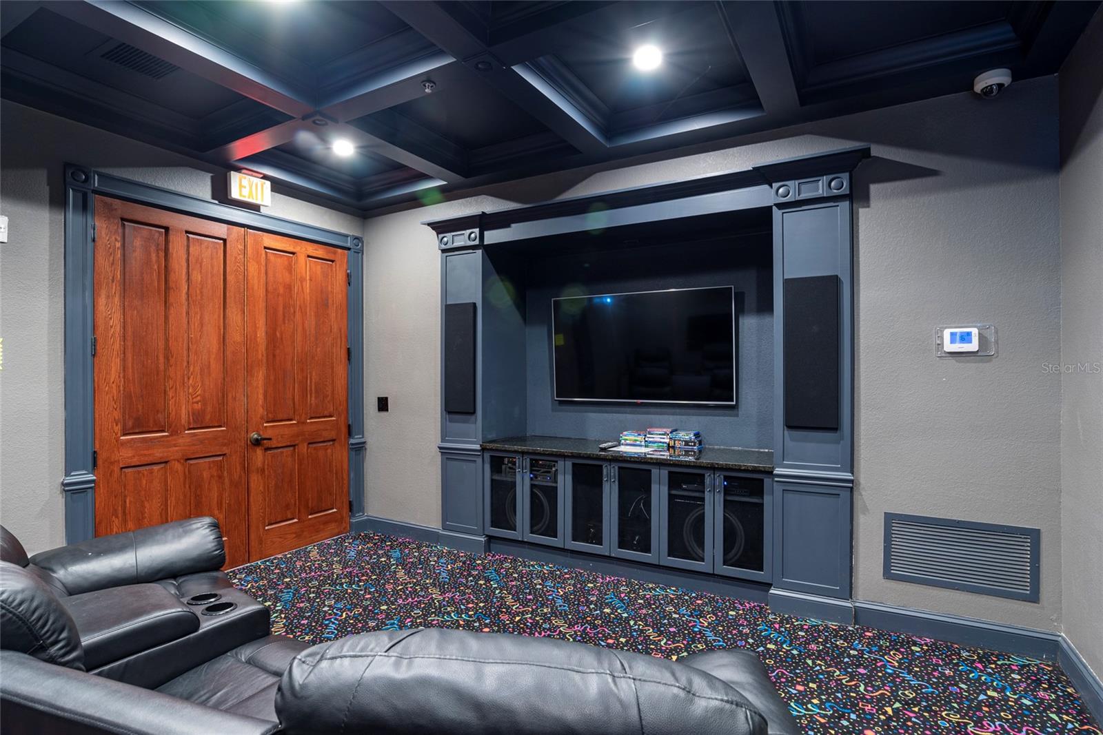 Image 41 of 46 For 304 Southern Pecan Circle 205