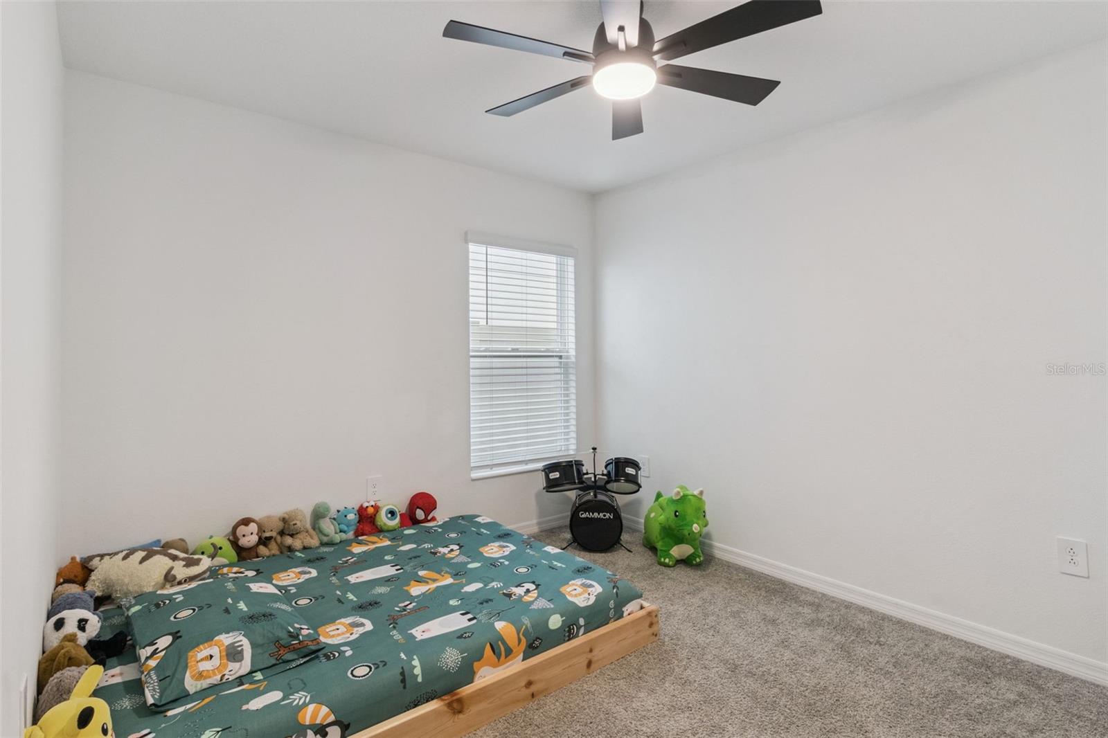 Image 12 of 23 For 715 Grove Street