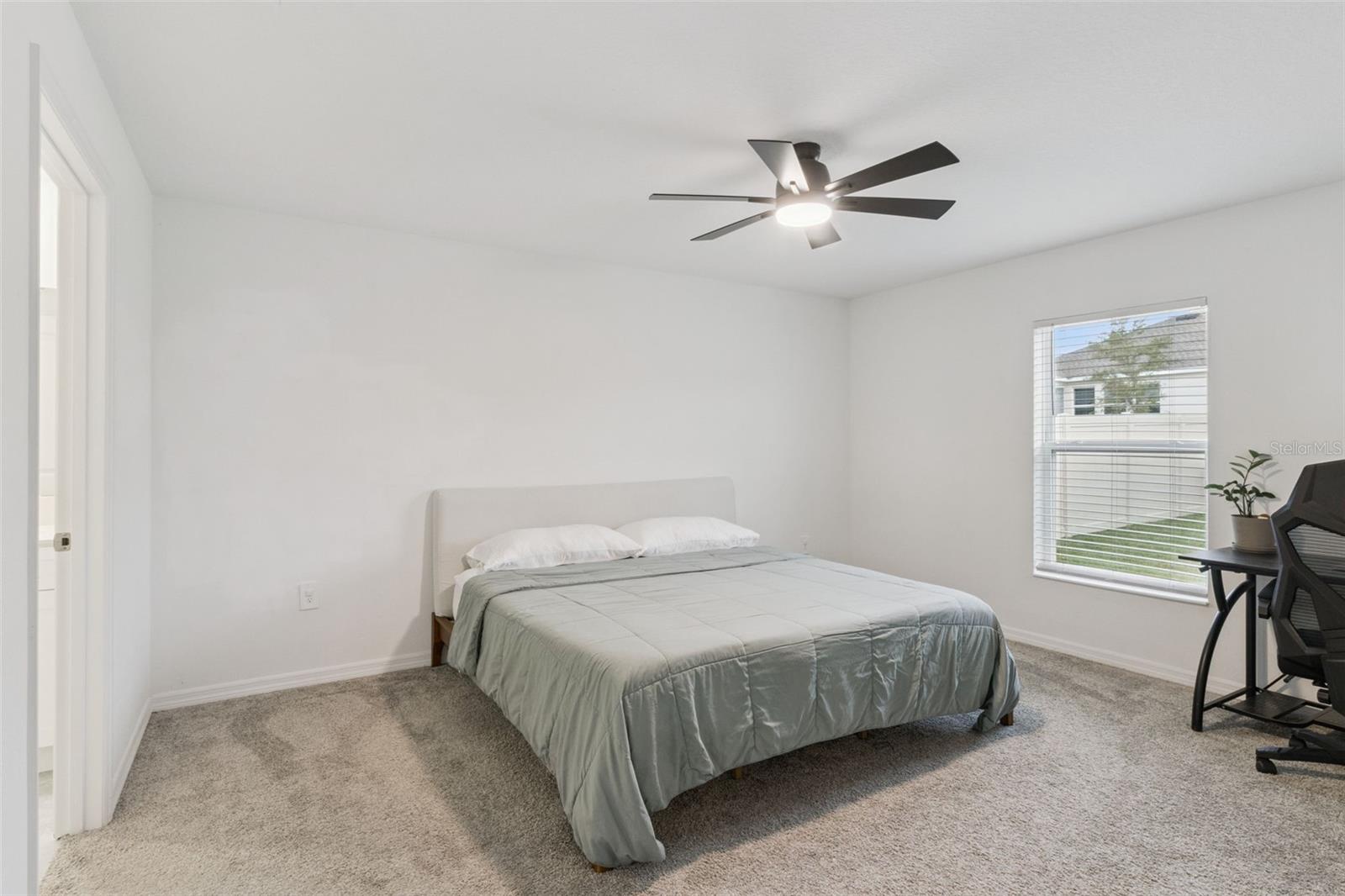 Image 6 of 23 For 715 Grove Street