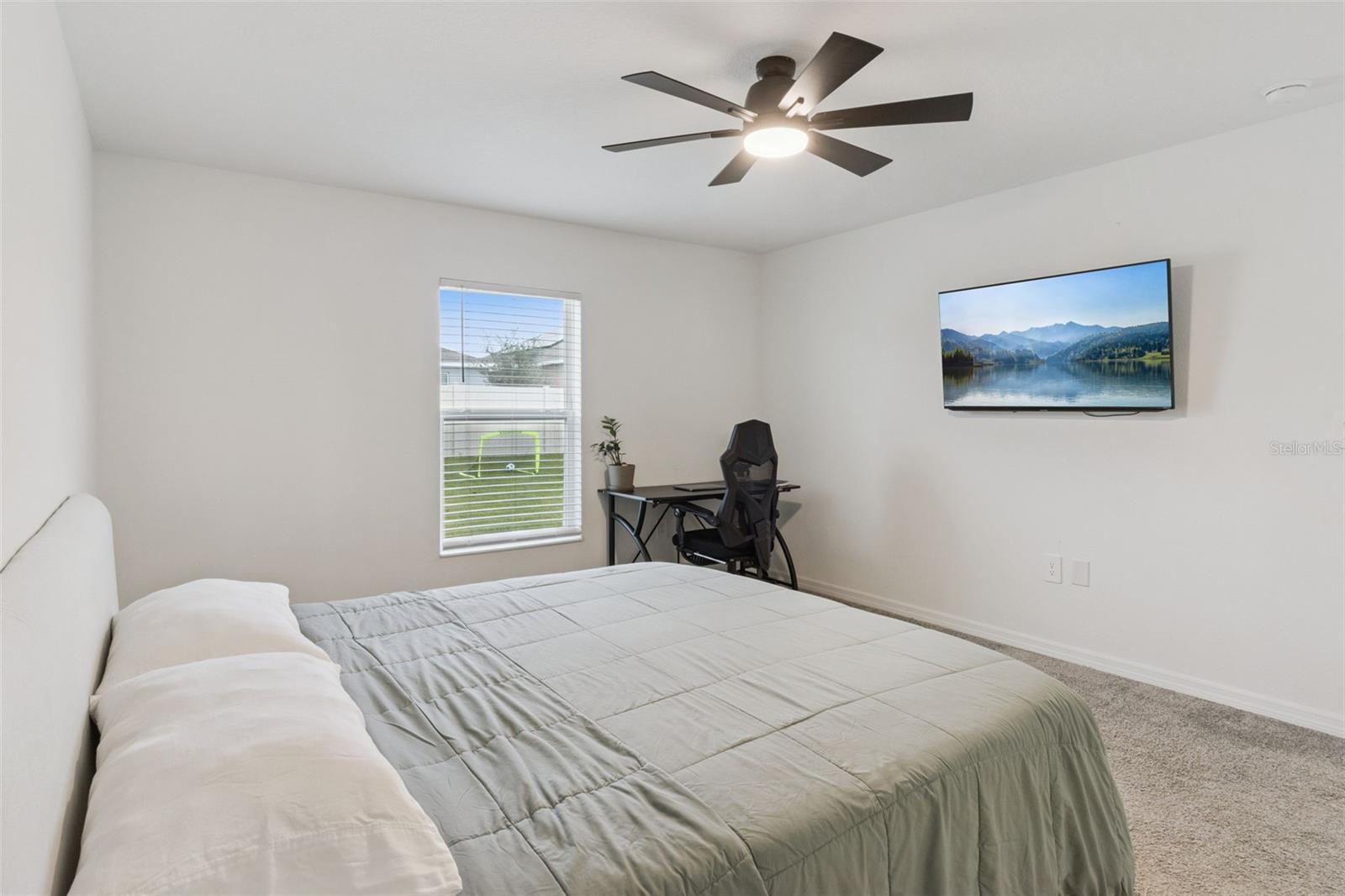 Image 8 of 23 For 715 Grove Street