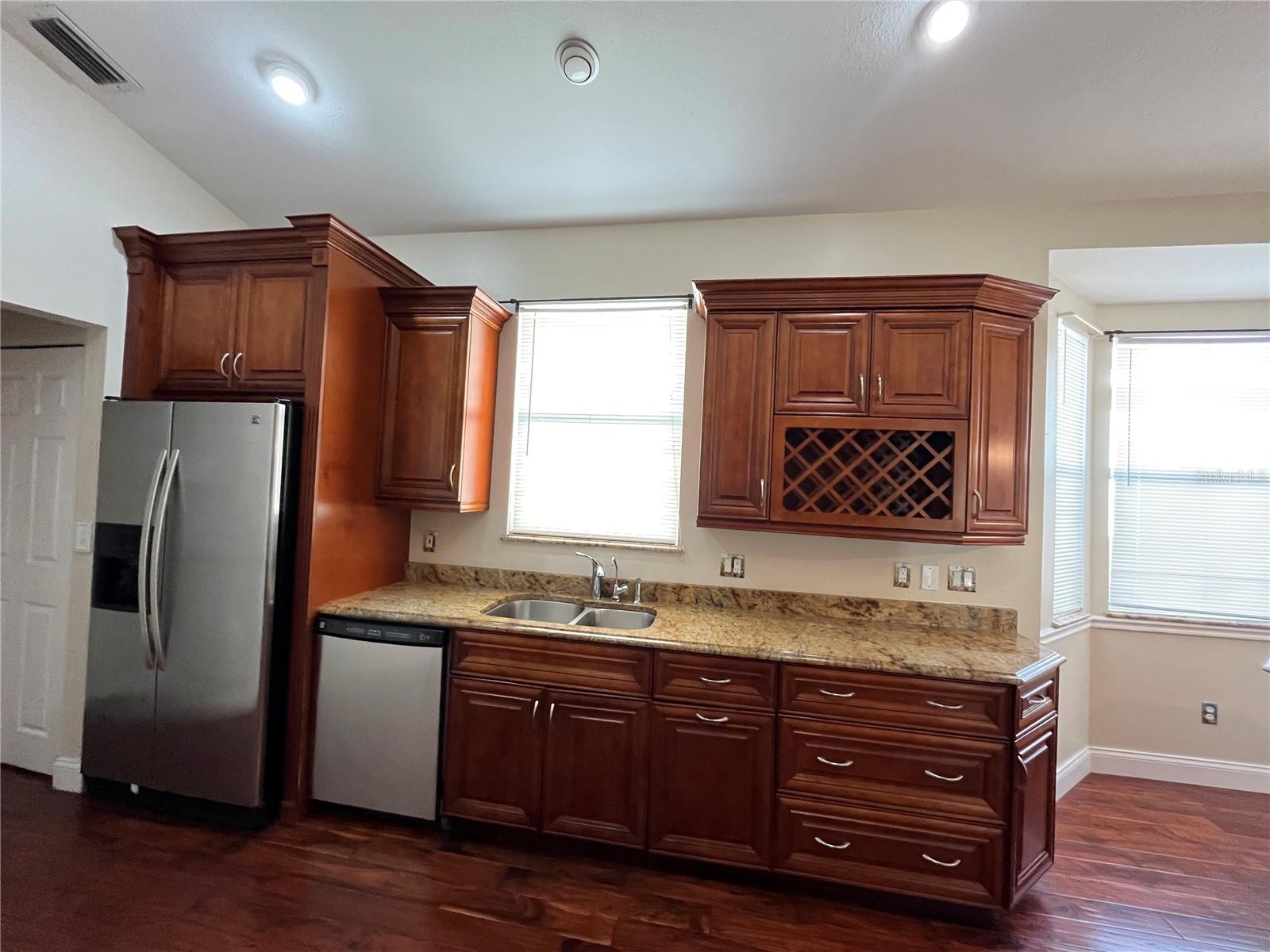 Image 23 of 27 For 13025 Yardsley Court