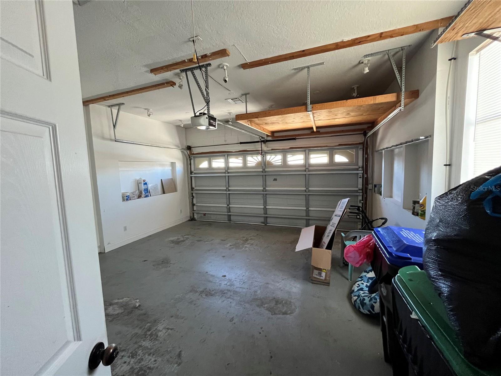 Image 25 of 27 For 13025 Yardsley Court