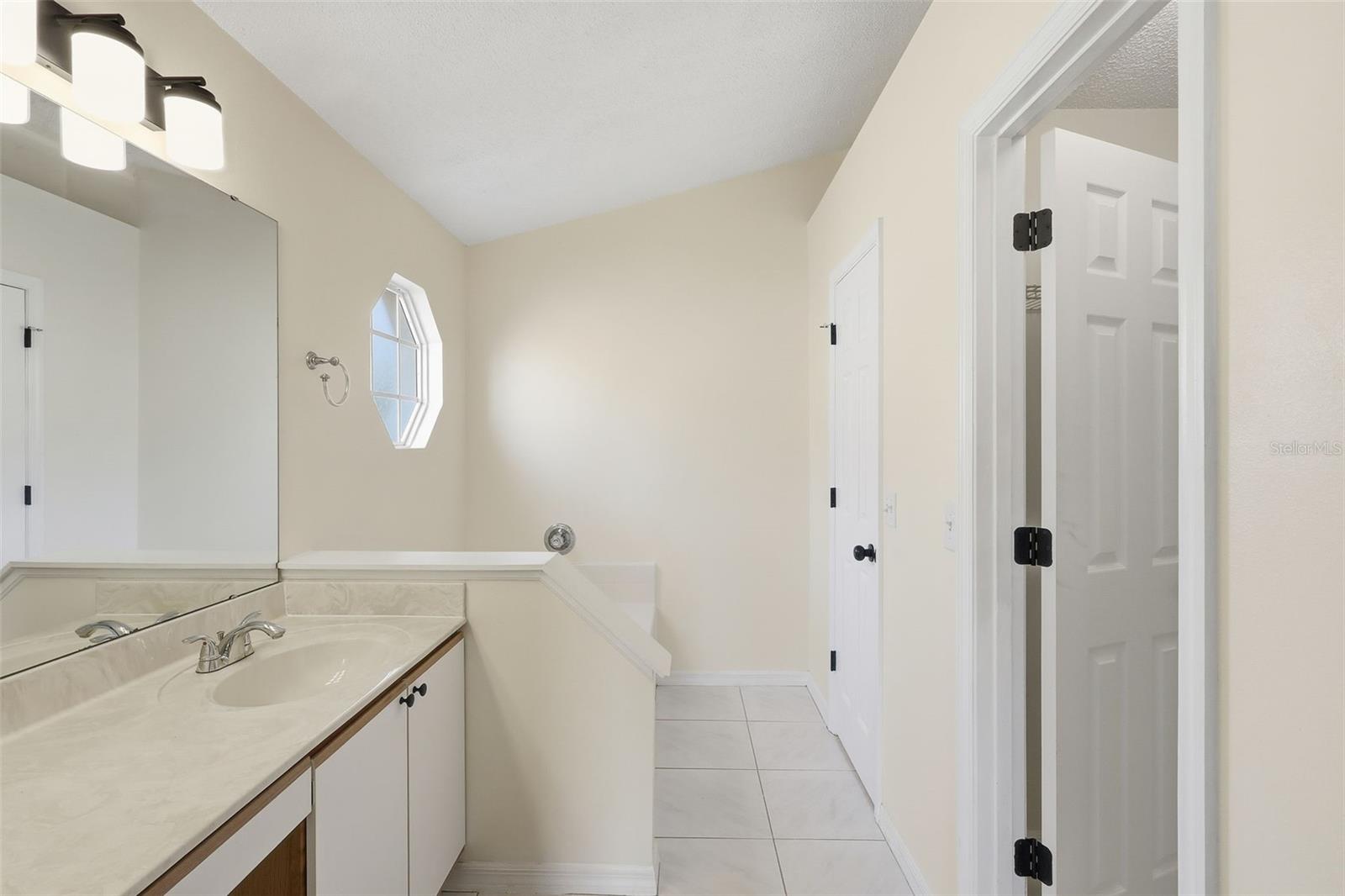 Image 14 of 20 For 844 Delfino Place