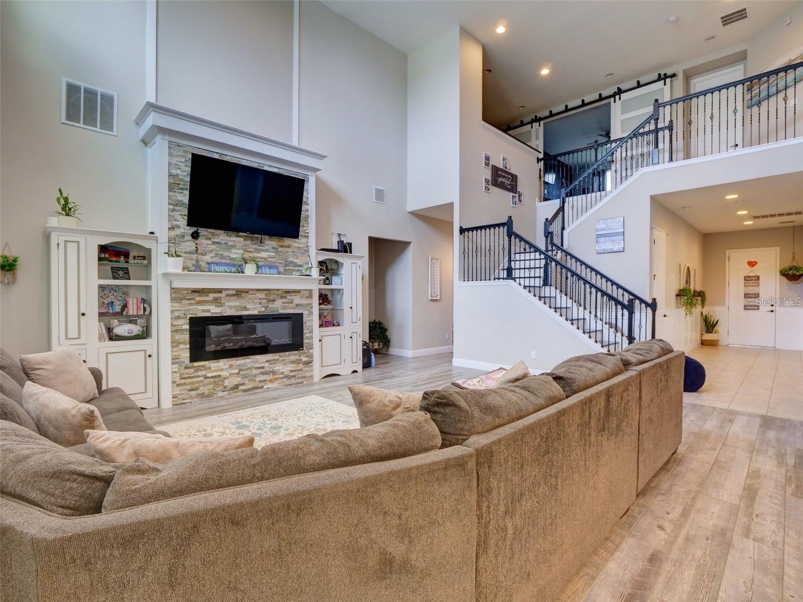 Image 9 of 43 For 14247 Ward Road