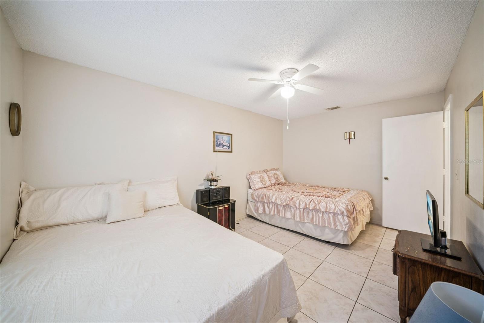 Image 12 of 26 For 1163 Chambord Court