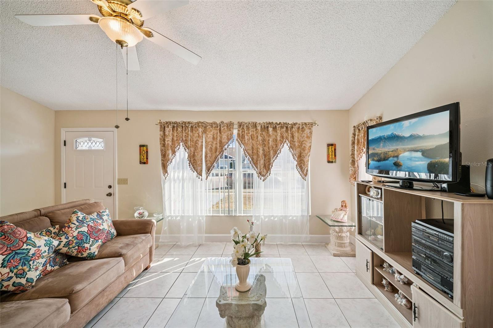 Image 2 of 26 For 1163 Chambord Court