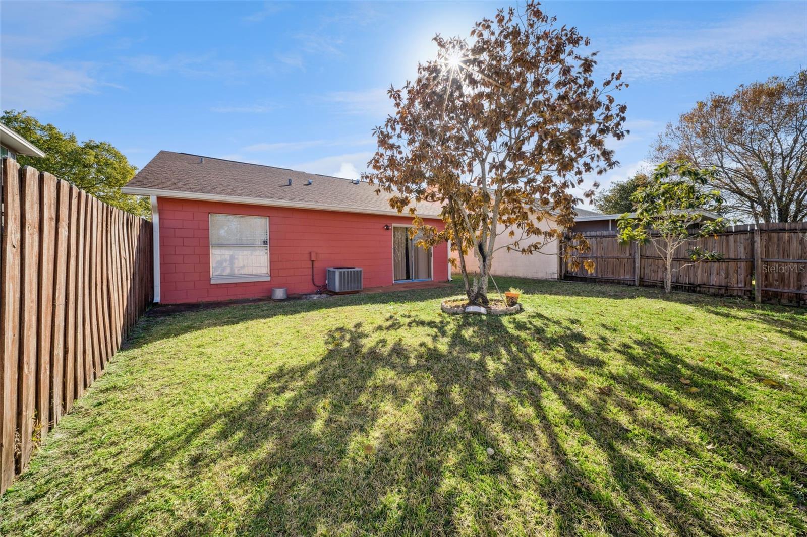 Image 21 of 26 For 1163 Chambord Court