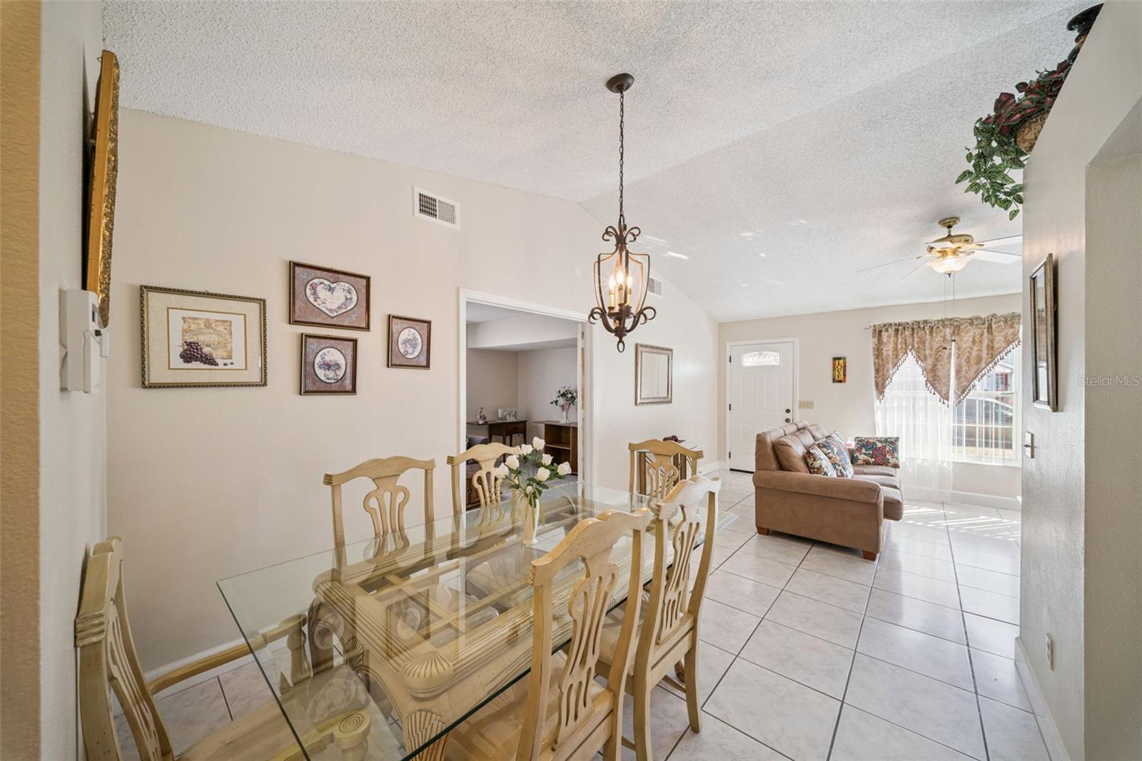 Image 5 of 26 For 1163 Chambord Court