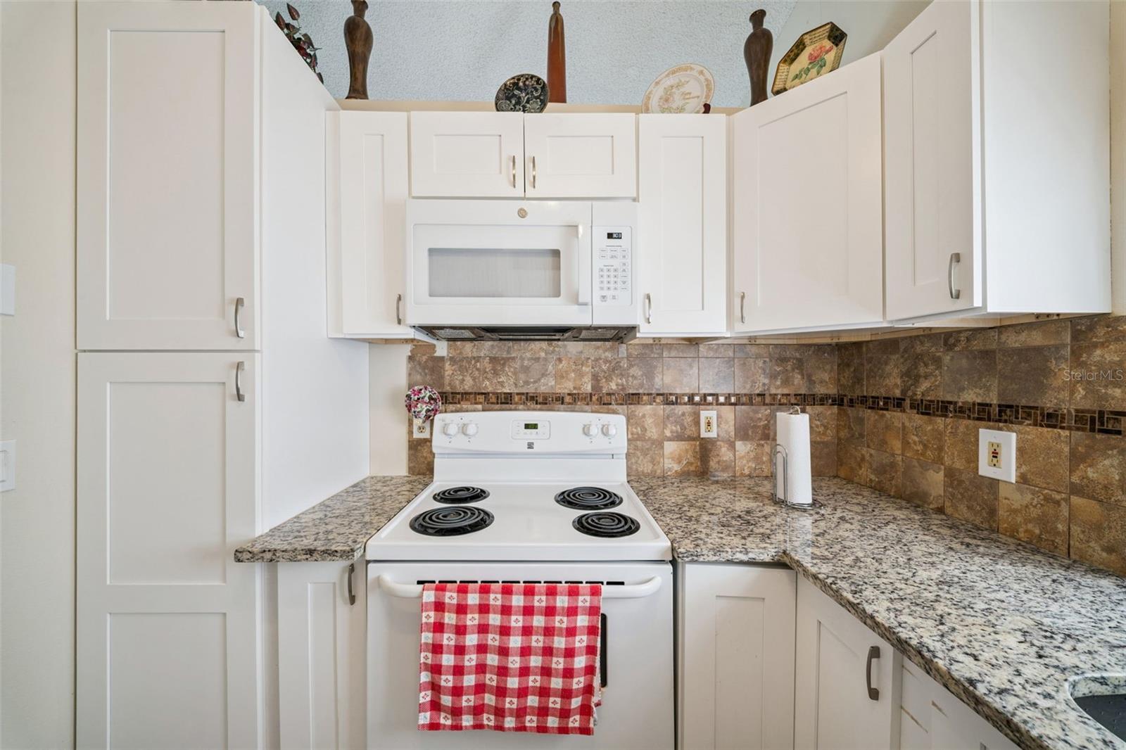 Image 7 of 26 For 1163 Chambord Court