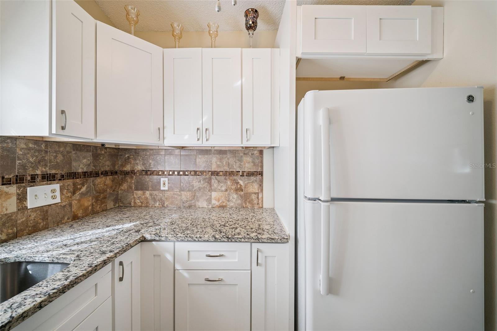 Image 9 of 26 For 1163 Chambord Court