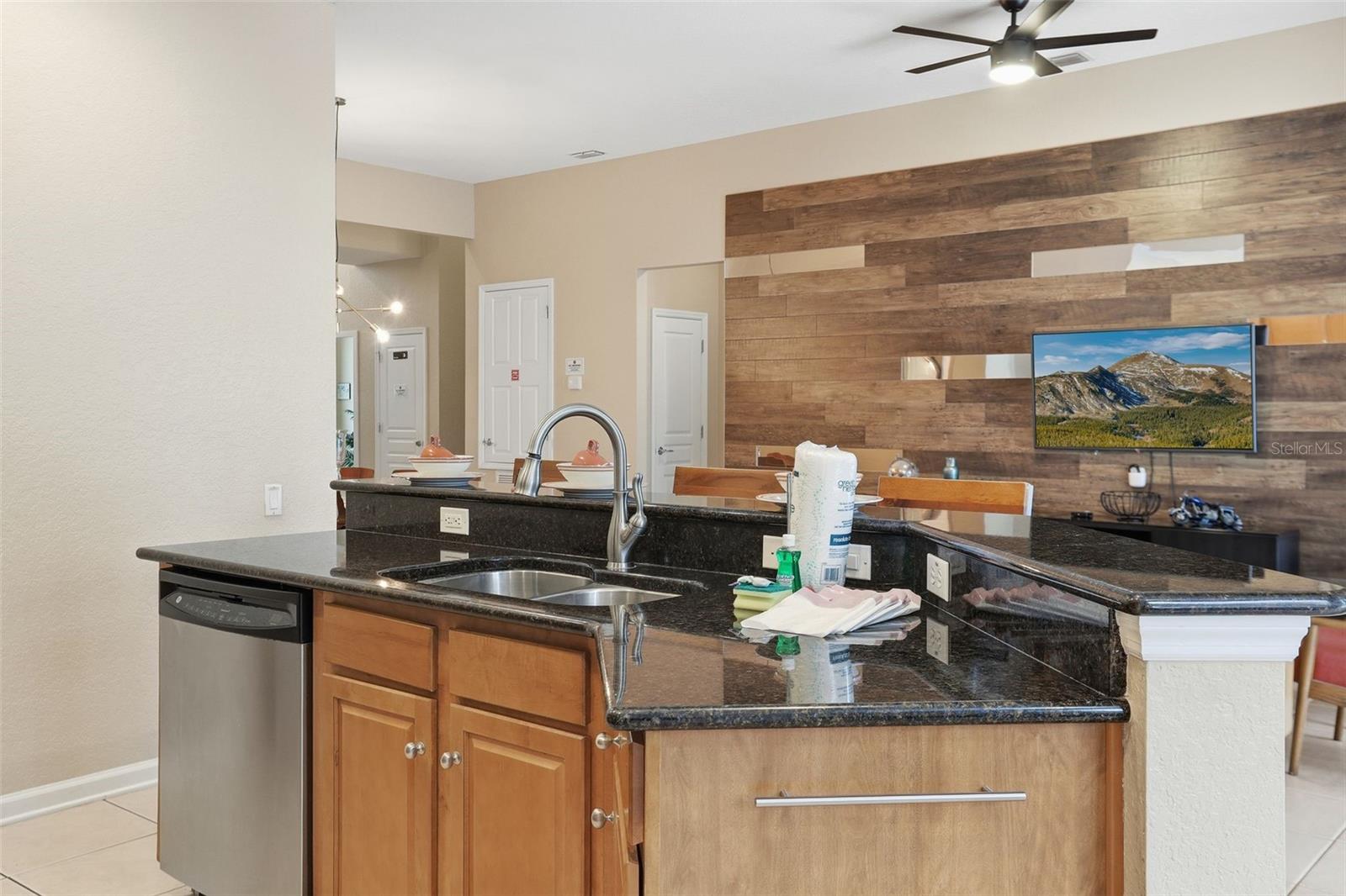 Image 17 of 97 For 2621 Archfeld Boulevard