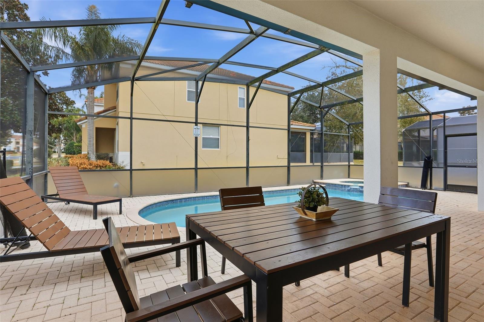 Image 49 of 97 For 2621 Archfeld Boulevard