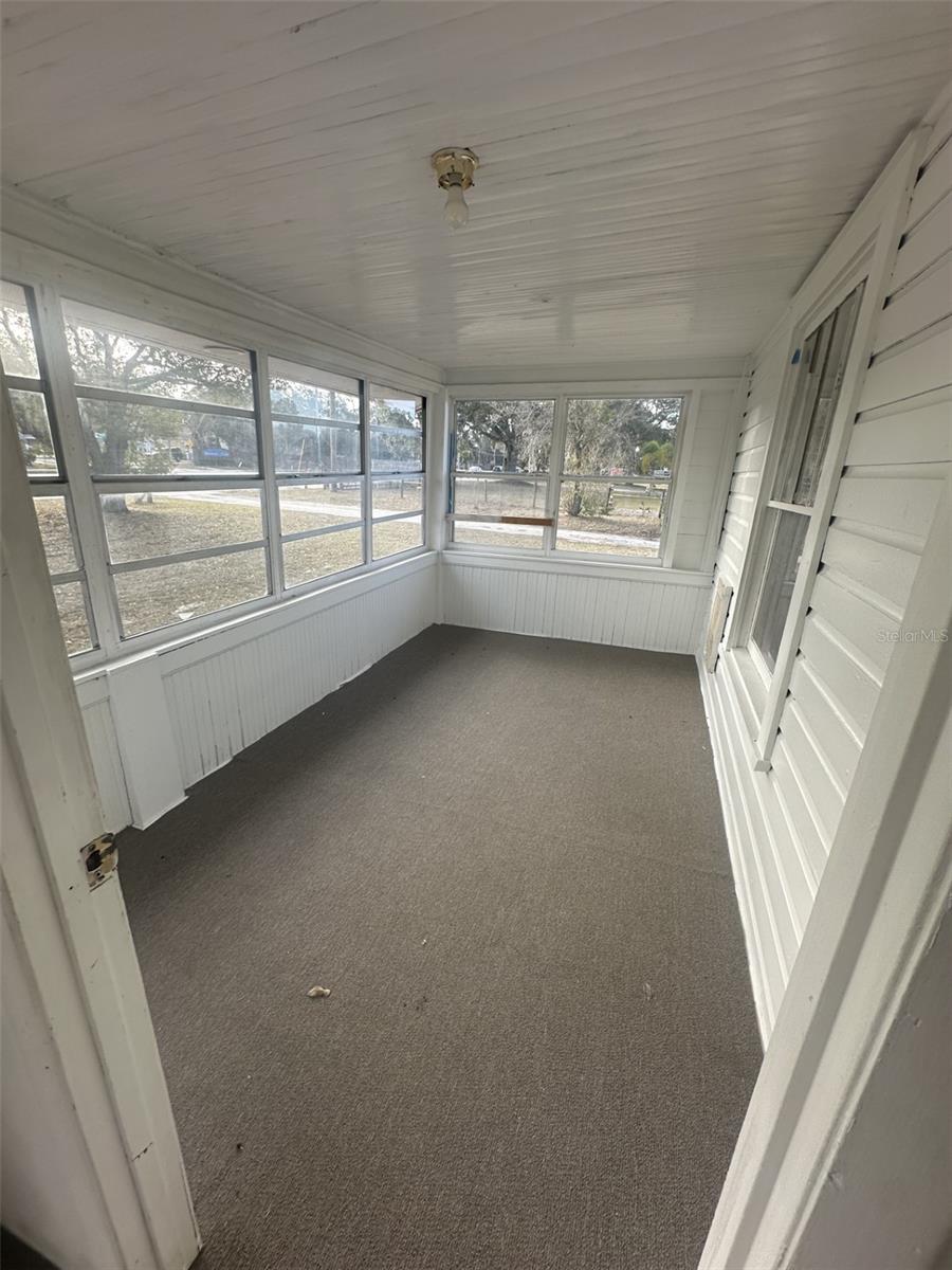 Image 2 of 11 For 738 Dean Road