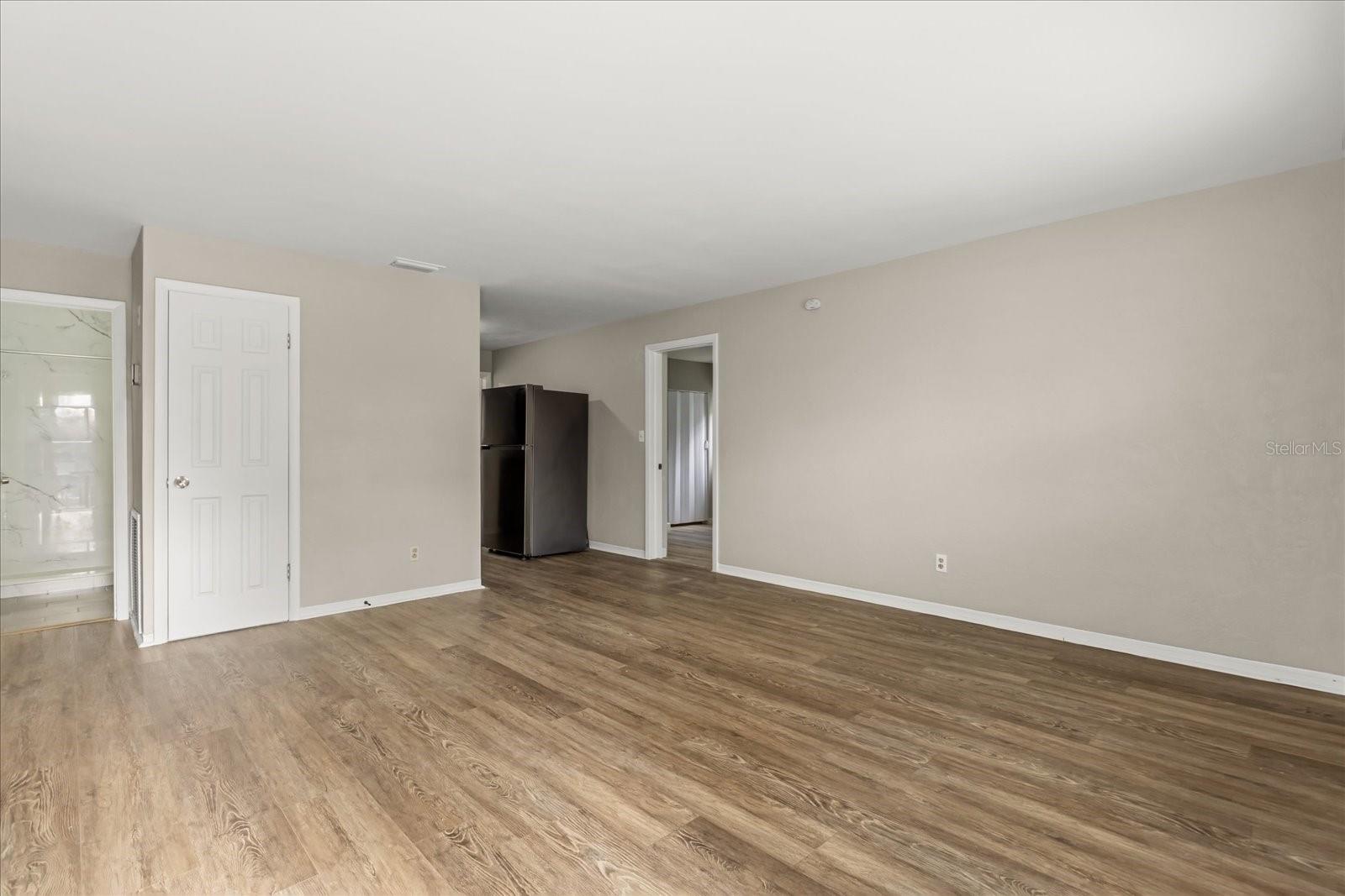 Image 5 of 20 For 225 Keech Street