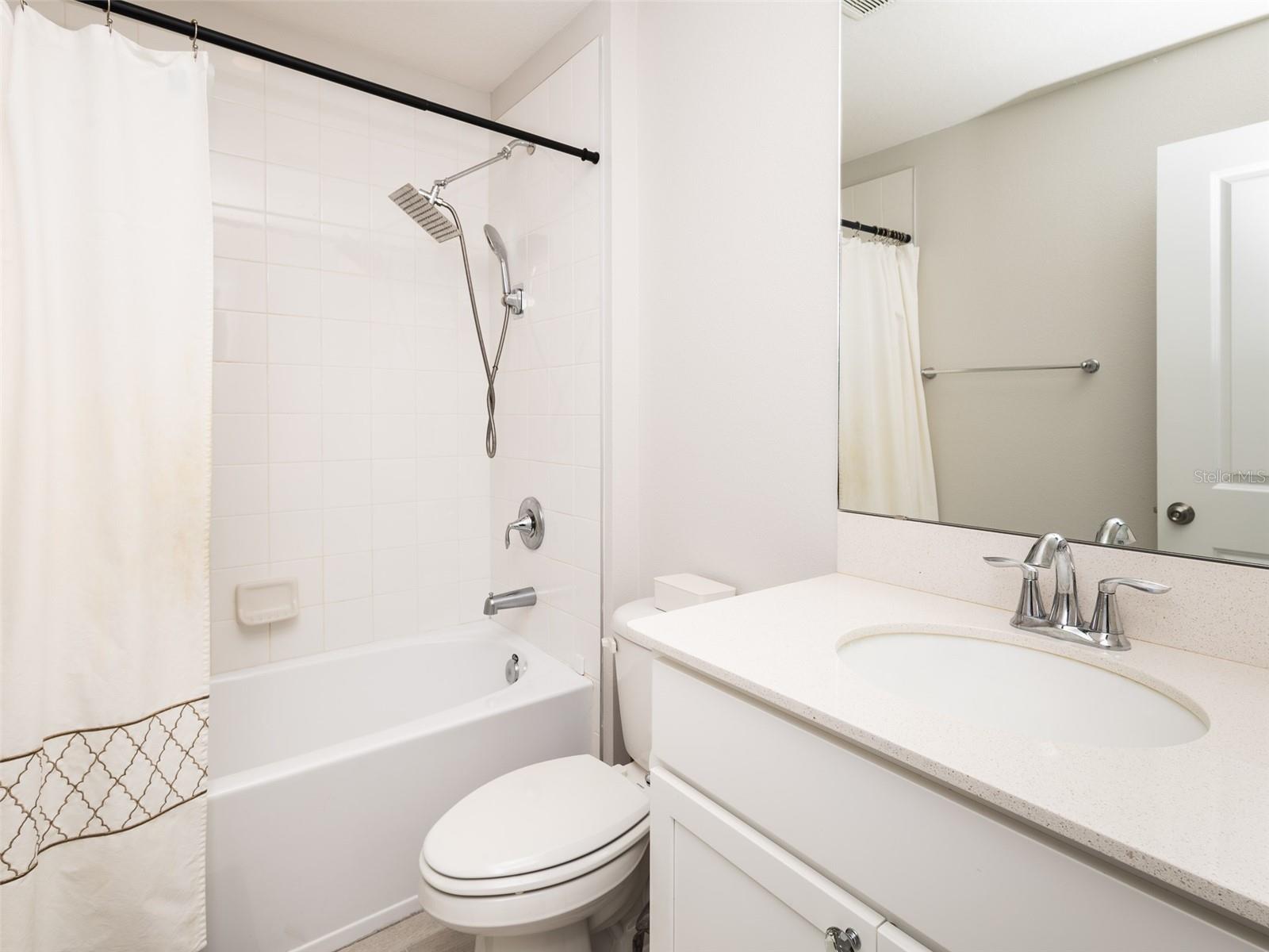 Image 20 of 43 For 152 Cape Honeysuckle Place