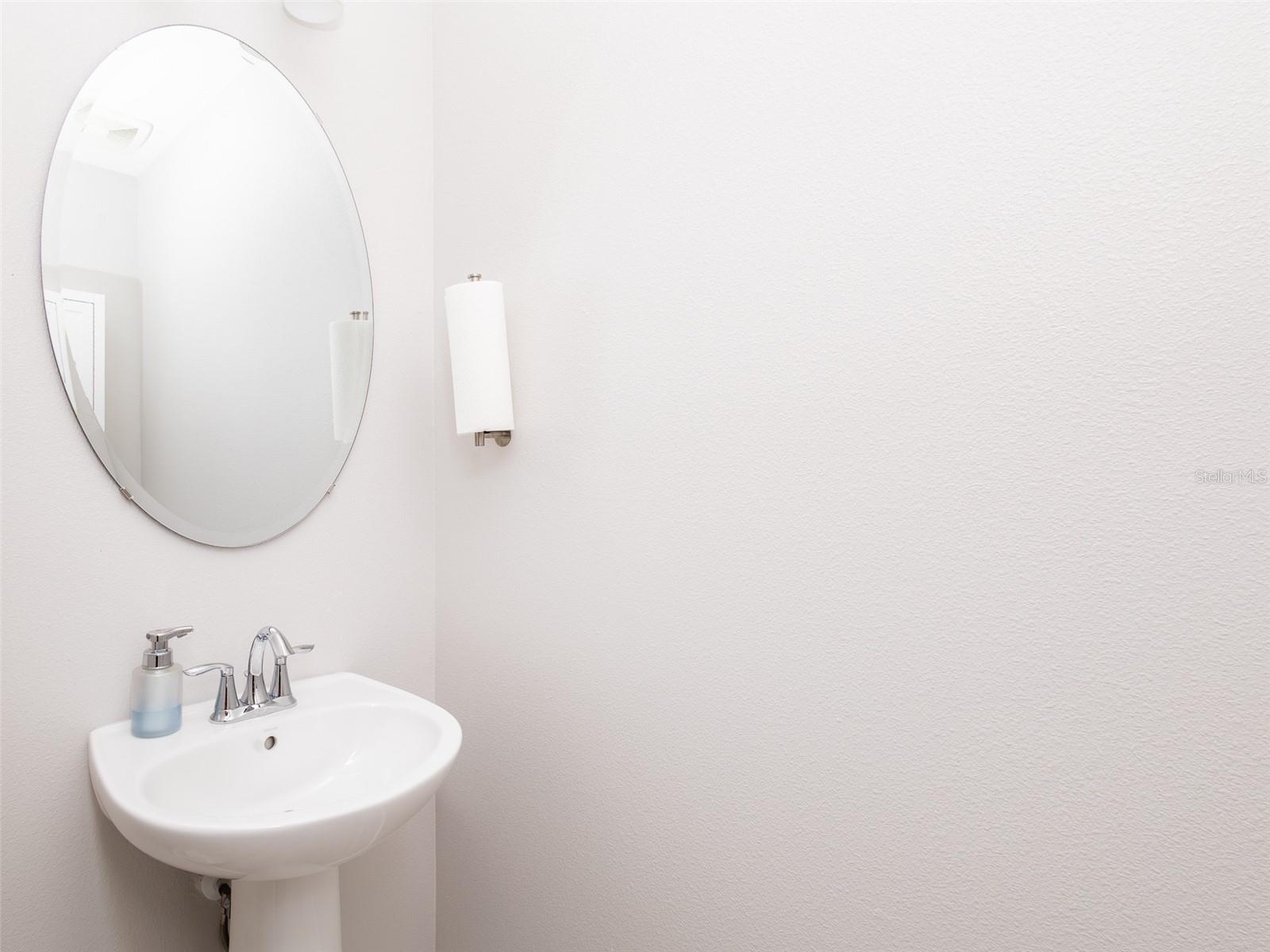 Image 28 of 43 For 152 Cape Honeysuckle Place