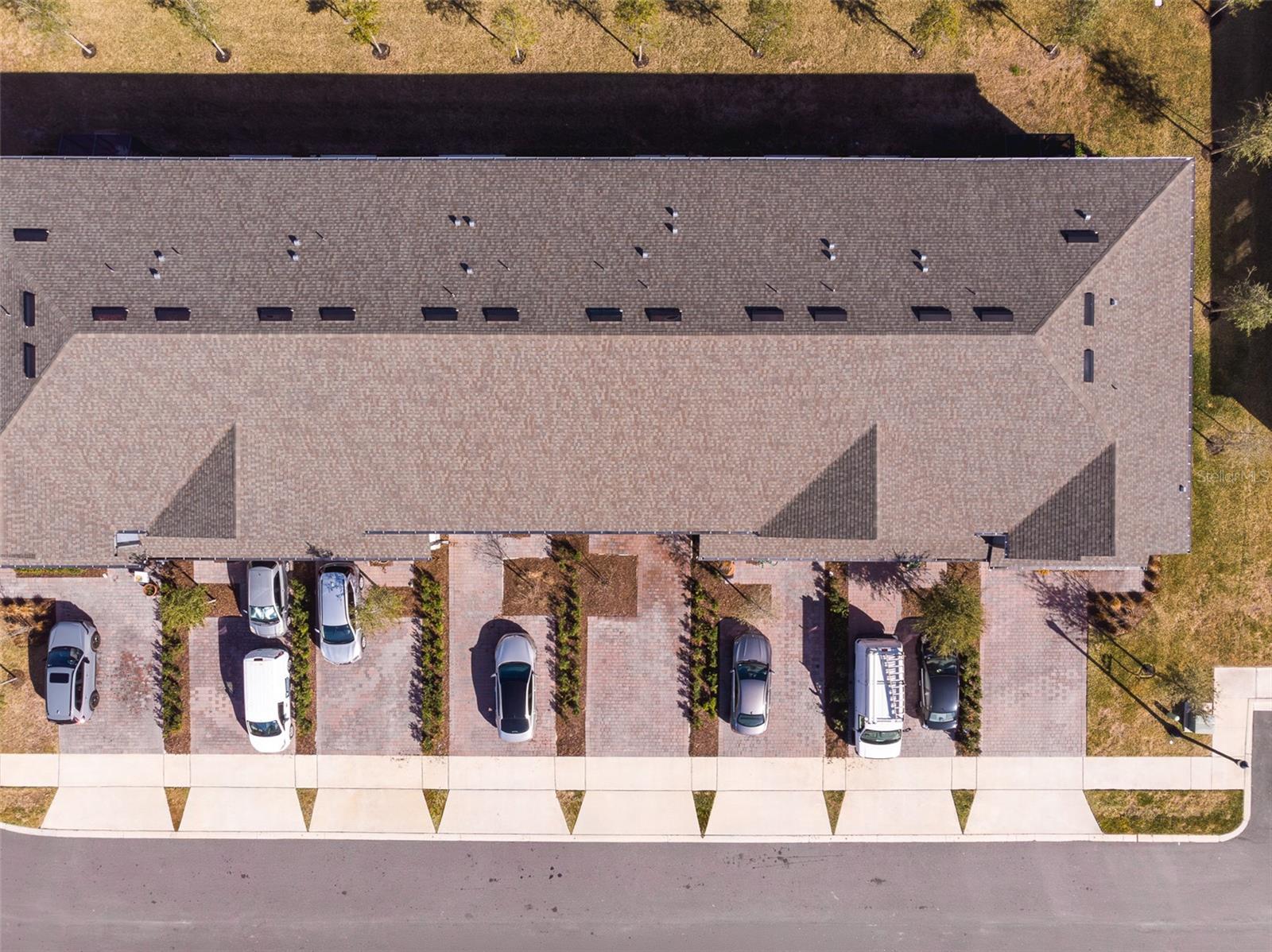 Image 36 of 43 For 152 Cape Honeysuckle Place