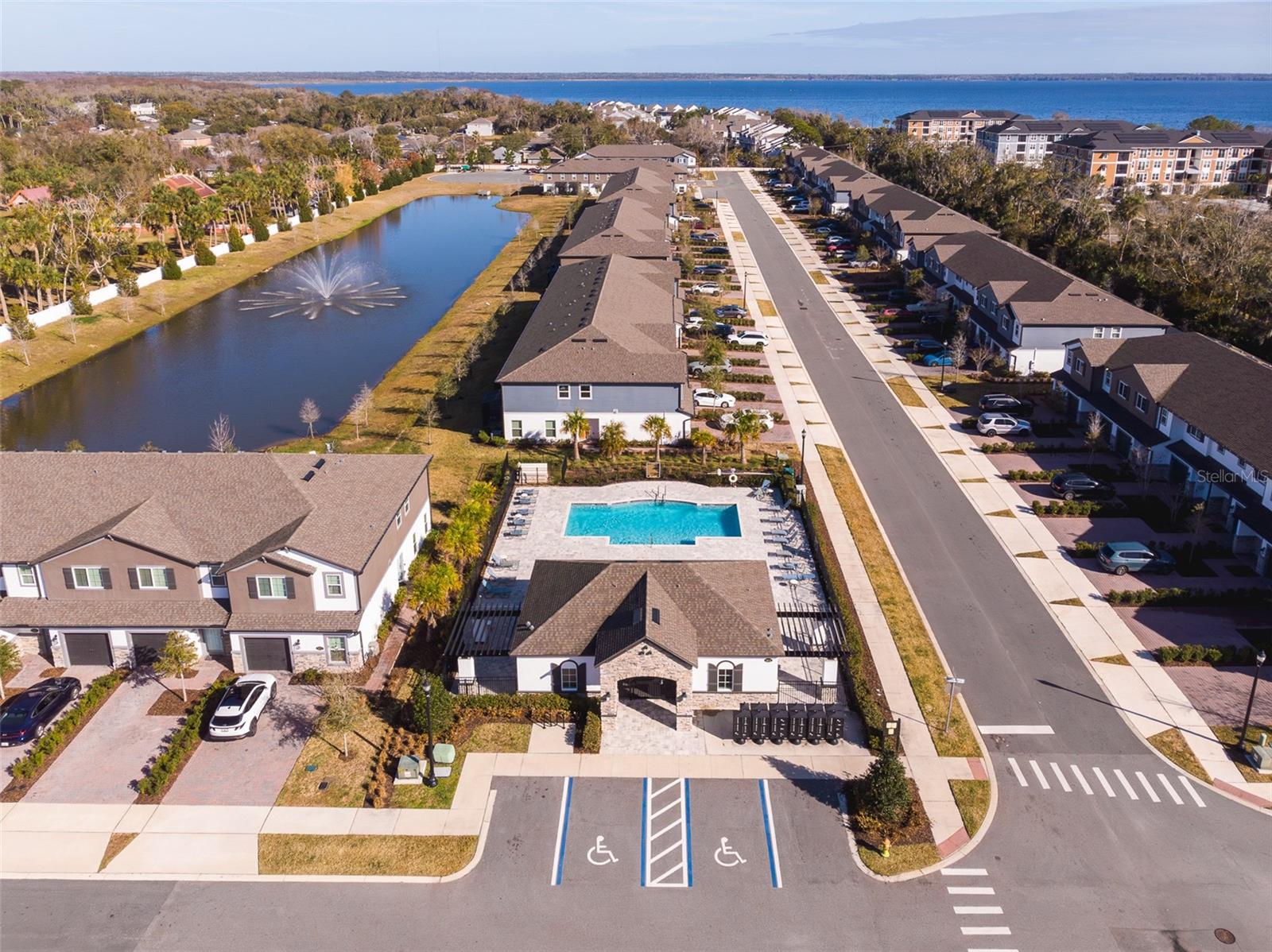 Image 40 of 43 For 152 Cape Honeysuckle Place