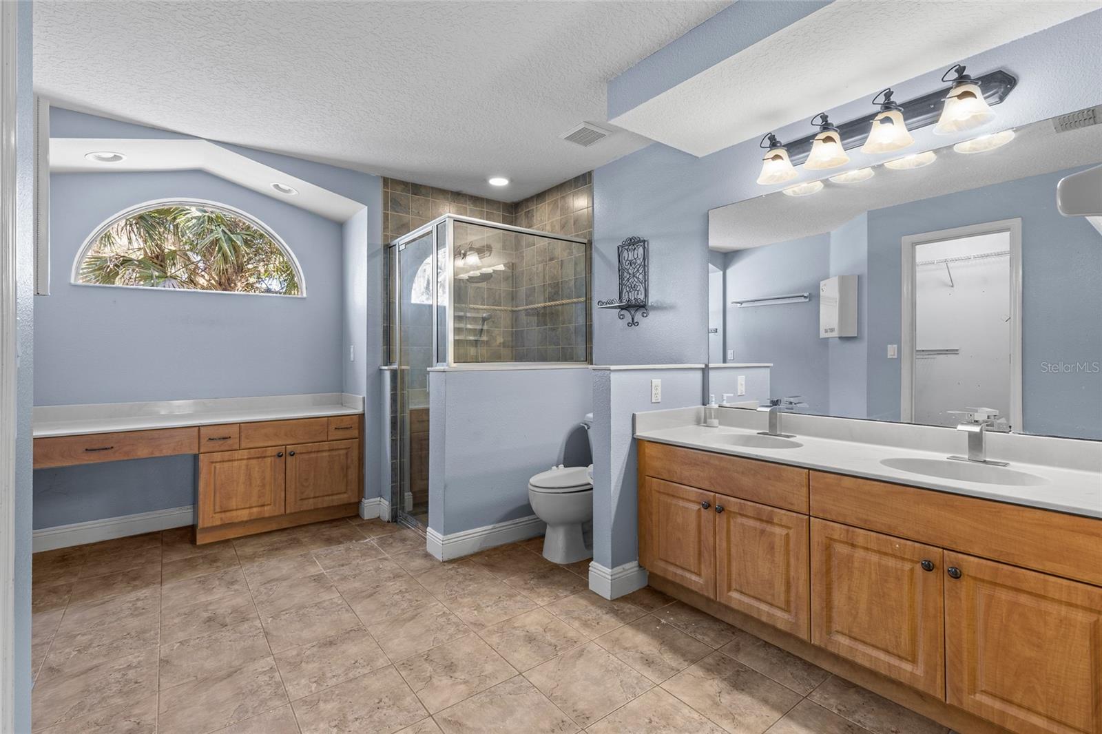 Image 16 of 32 For 5290 Seminole Avenue