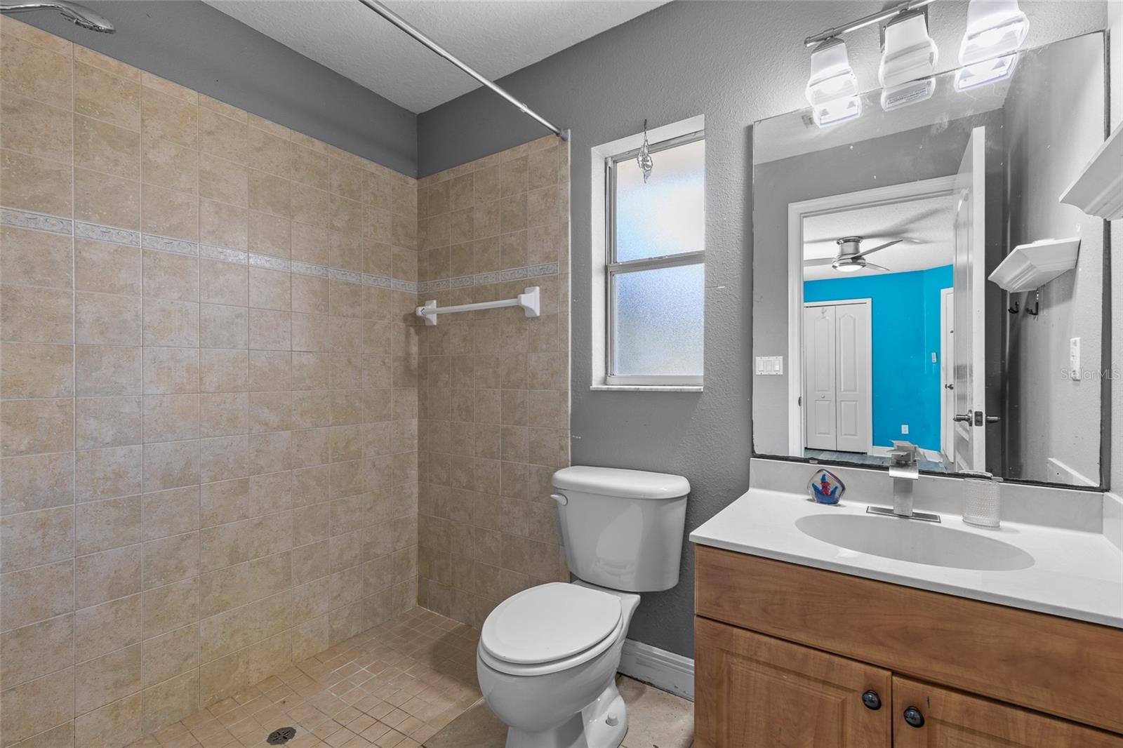 Image 22 of 32 For 5290 Seminole Avenue