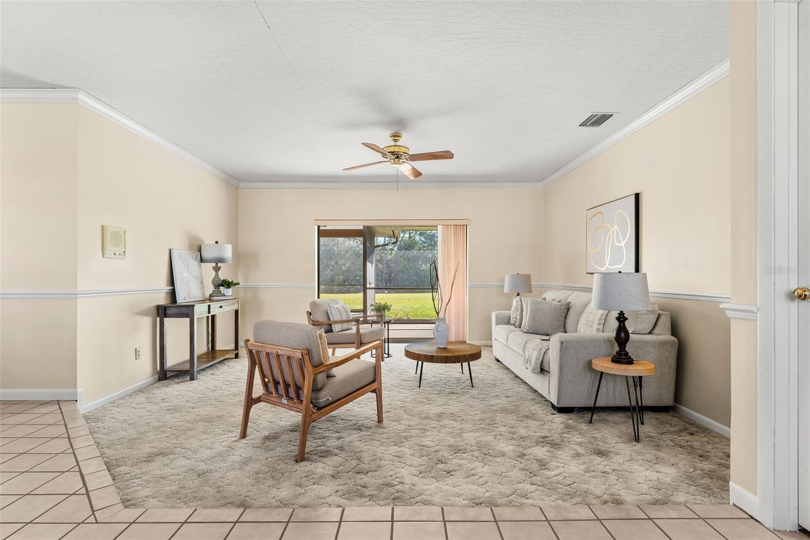 Image 15 of 58 For 2213 Woodlawn Circle