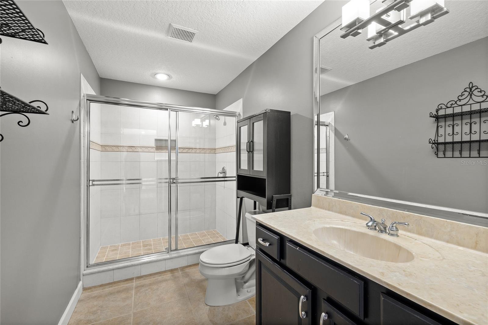 Image 37 of 52 For 1704 Kersley Circle