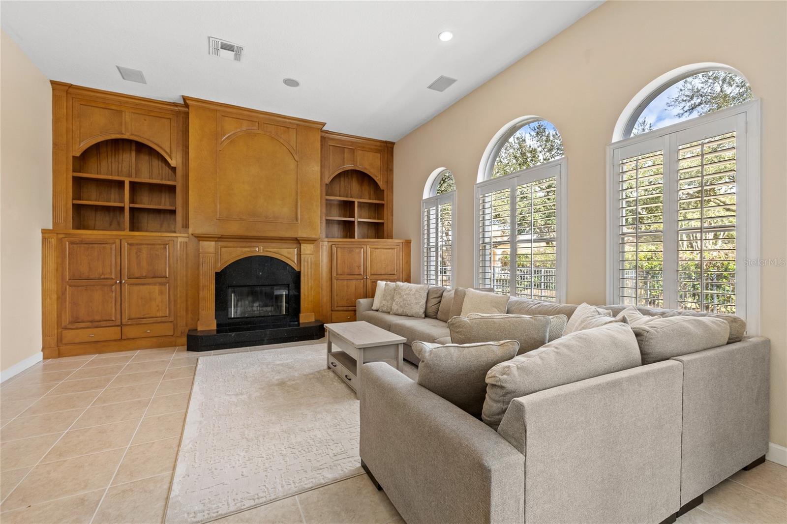 Image 6 of 52 For 1704 Kersley Circle