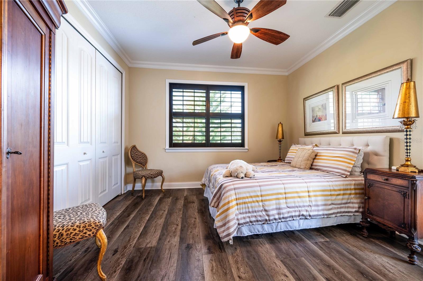 Listing photo id 23 for 1570 Palmer Avenue