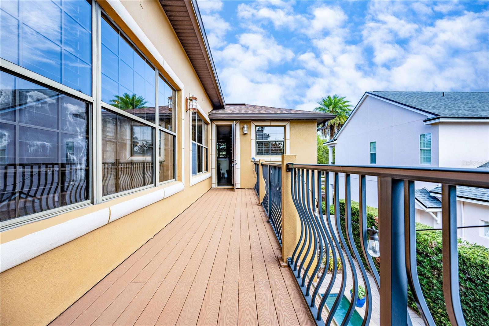 Listing photo id 25 for 1570 Palmer Avenue