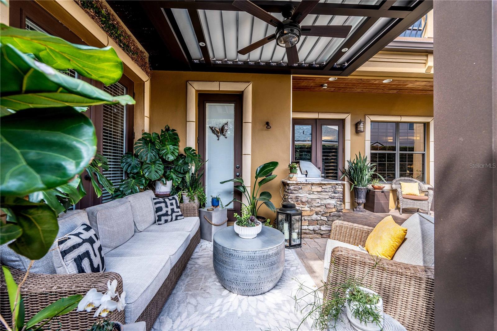 Listing photo id 28 for 1570 Palmer Avenue